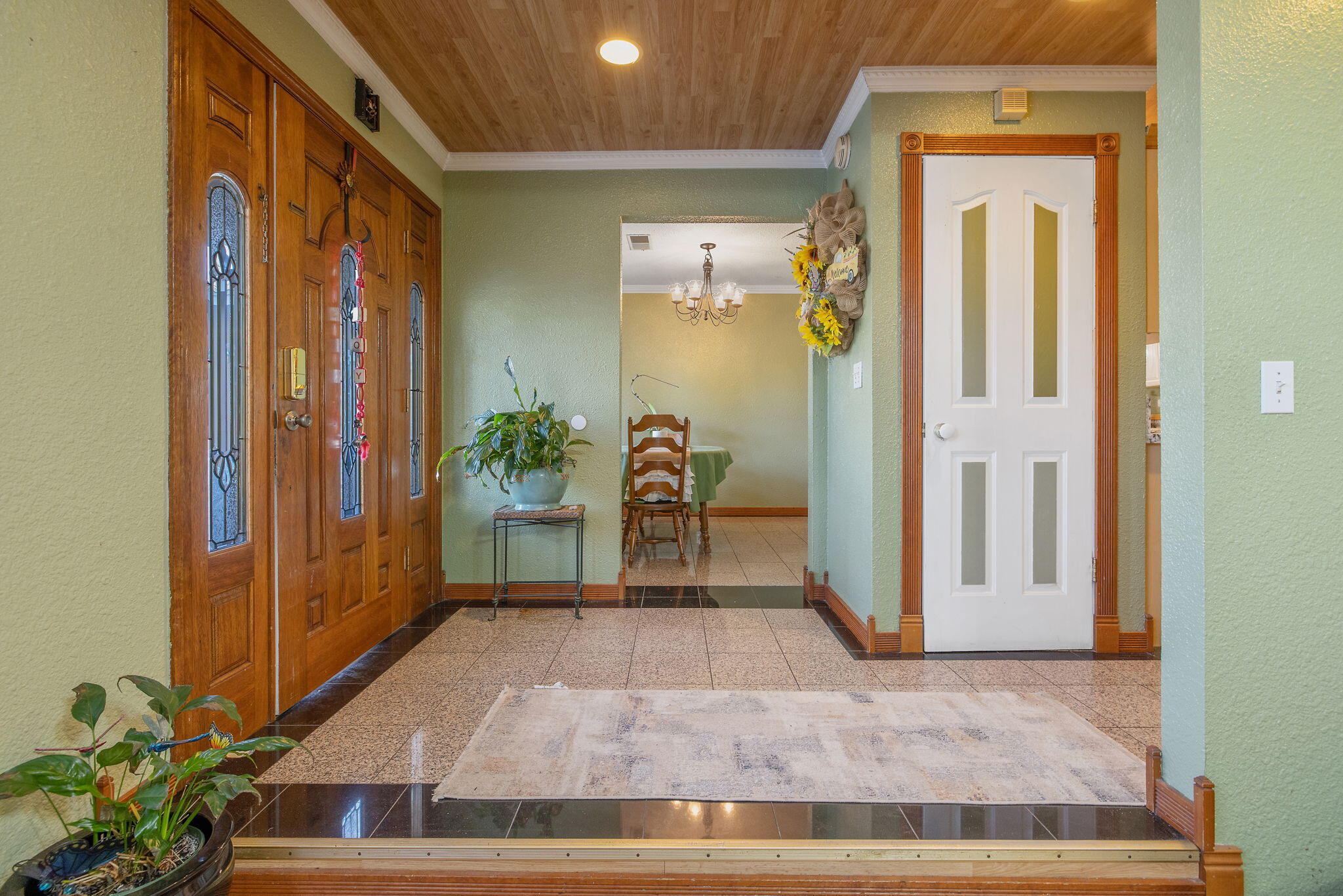 11 S Byron Dr, Lemoore, CA 93245