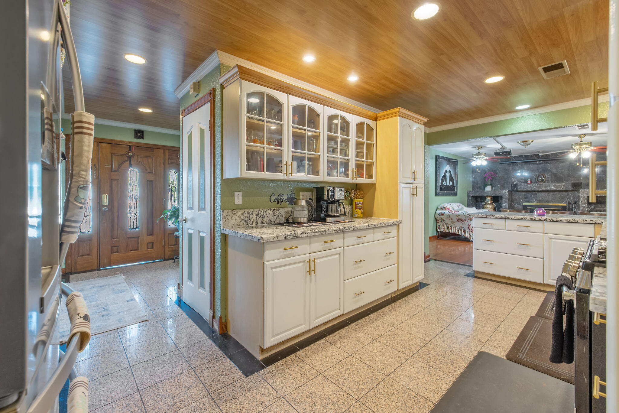 11 S Byron Dr, Lemoore, CA 93245