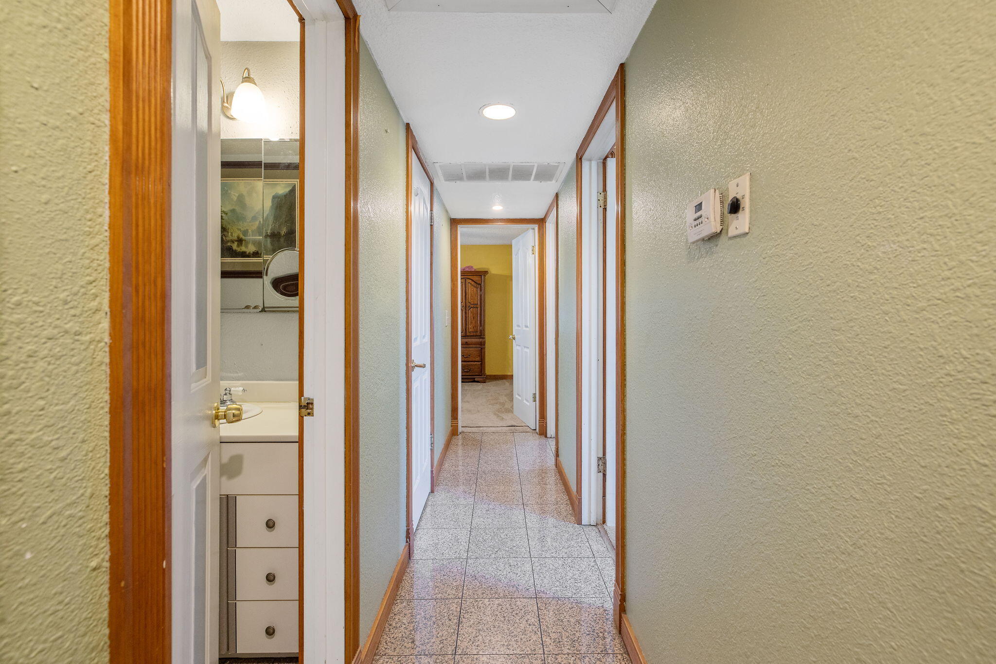 11 S Byron Dr, Lemoore, CA 93245
