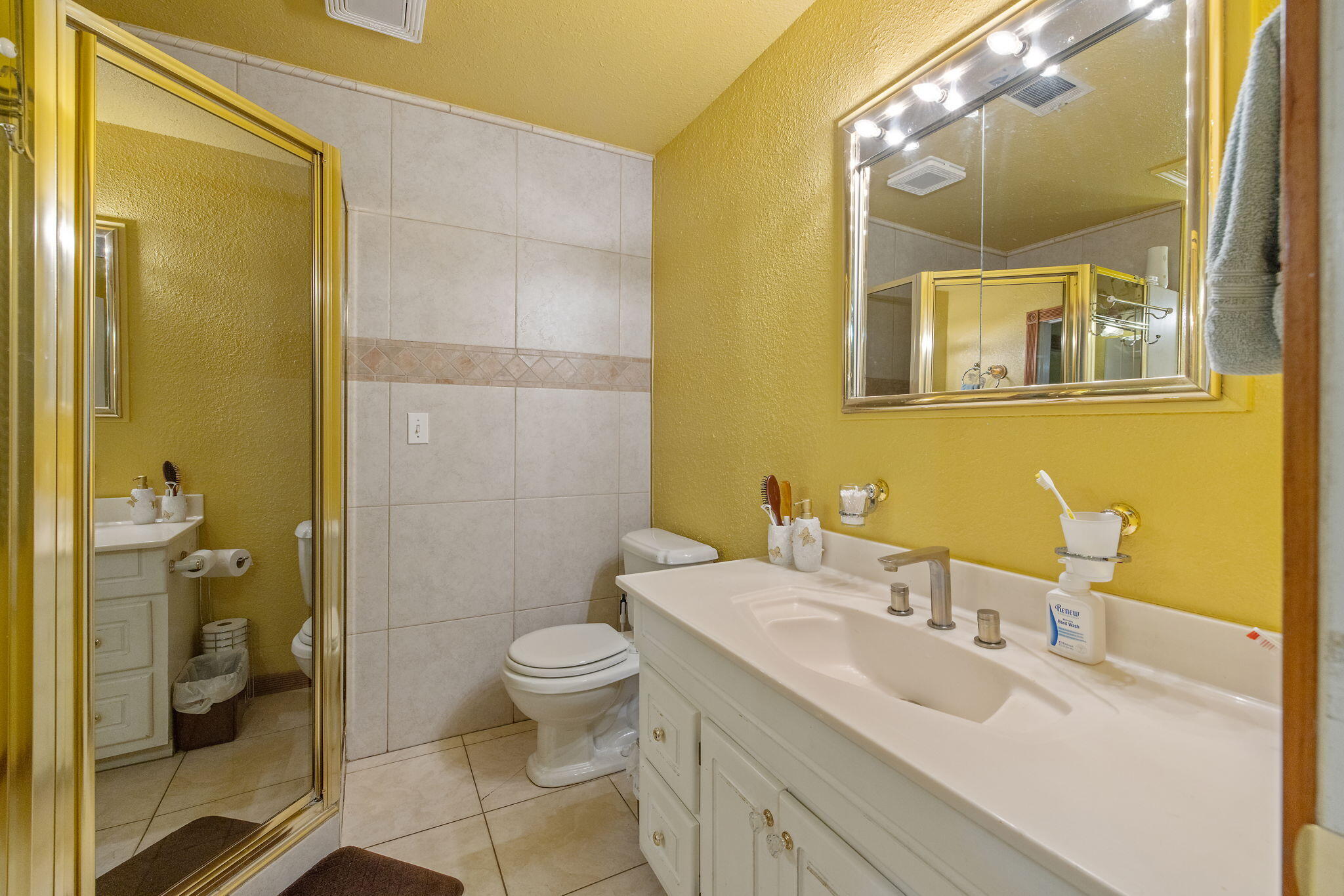 11 S Byron Dr, Lemoore, CA 93245