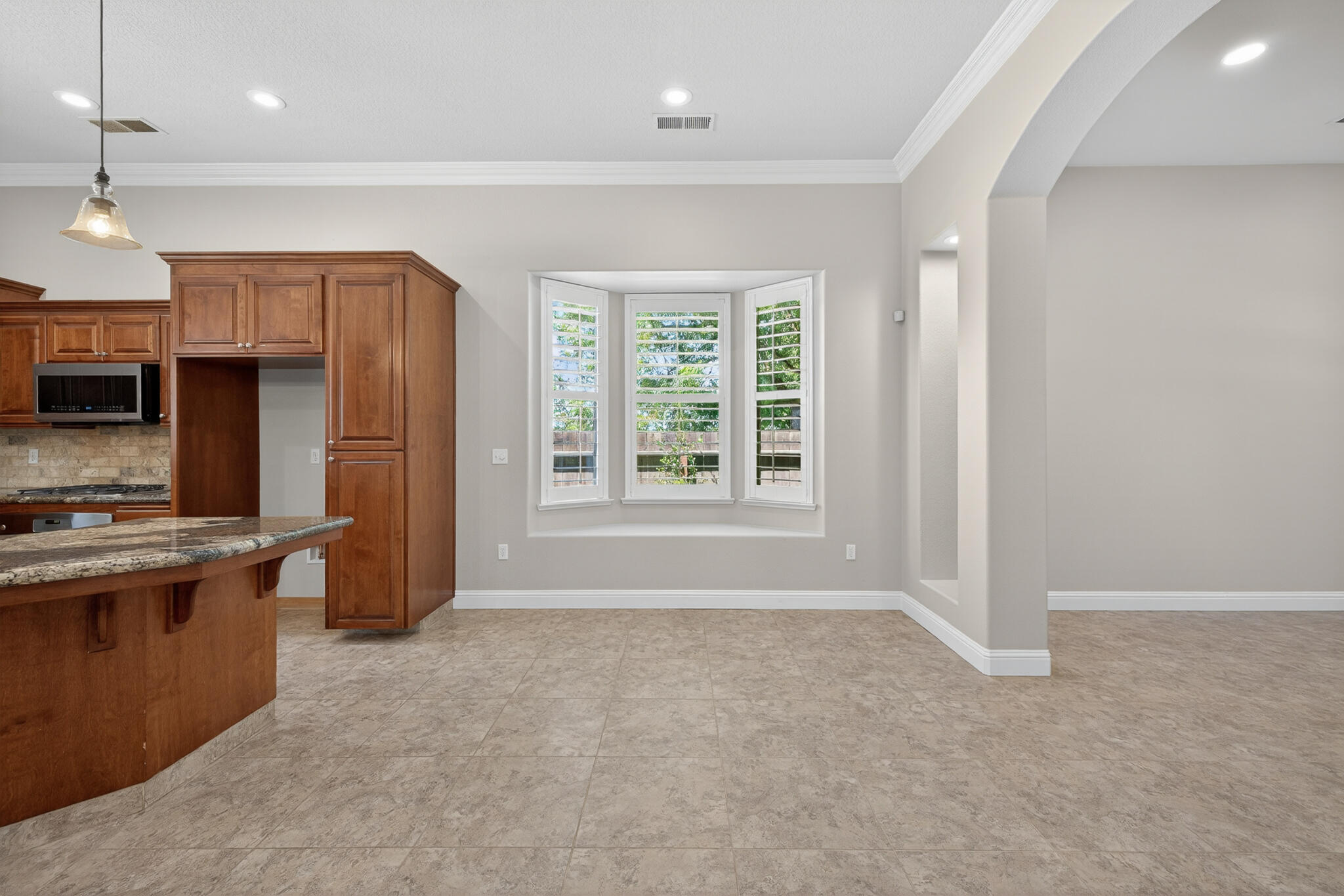 2883 22nd Ct, Kingsburg, CA 93631