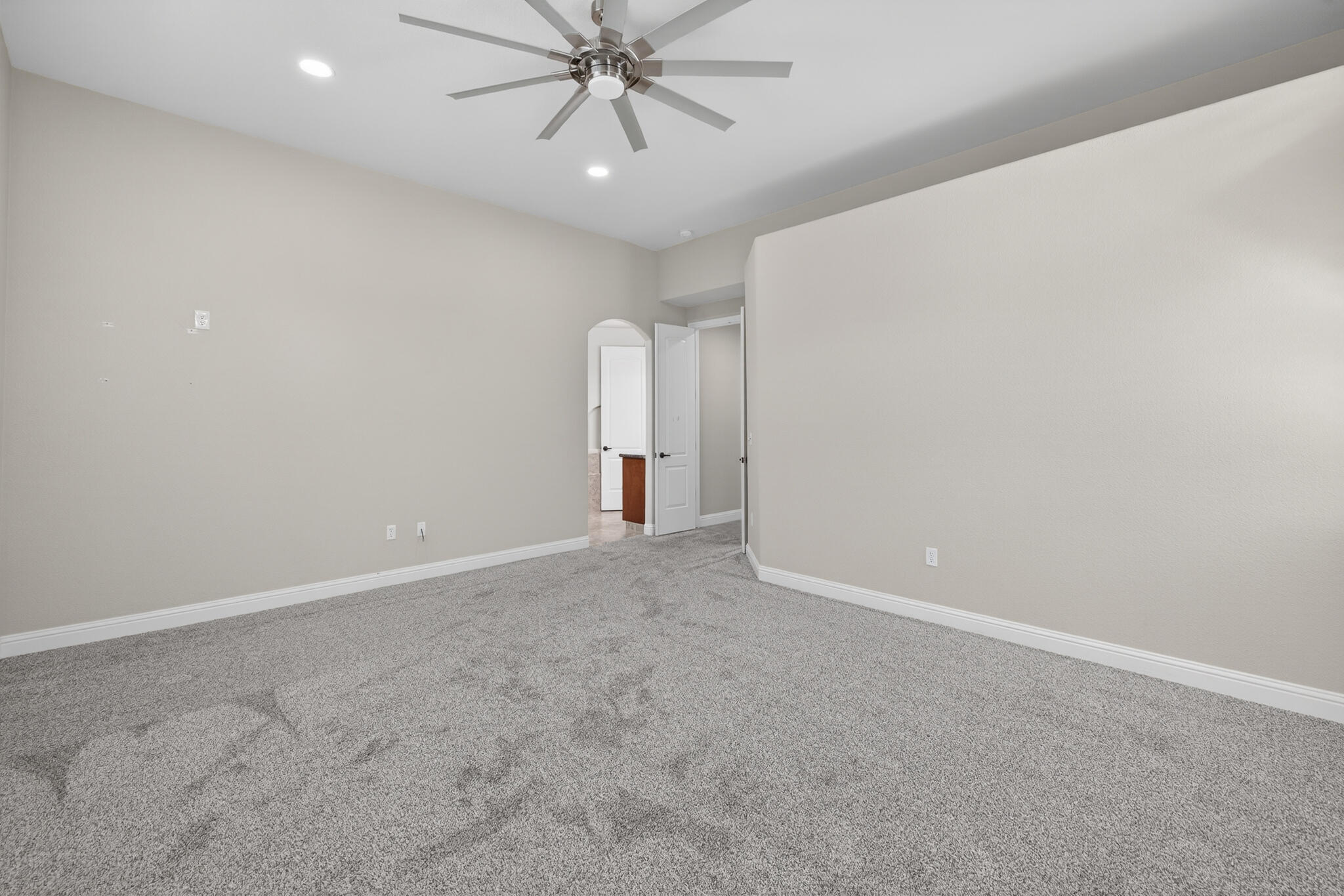 2883 22nd Ct, Kingsburg, CA 93631