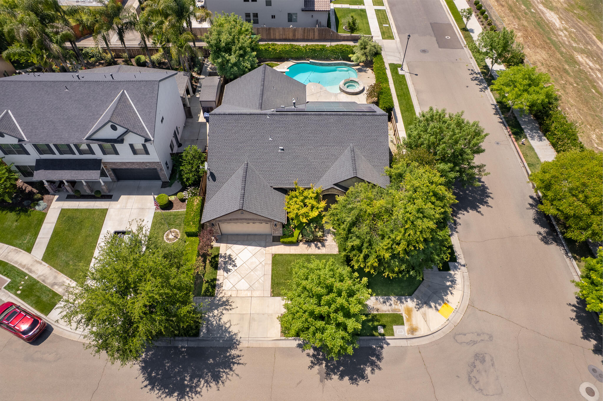 2883 22nd Ct, Kingsburg, CA 93631