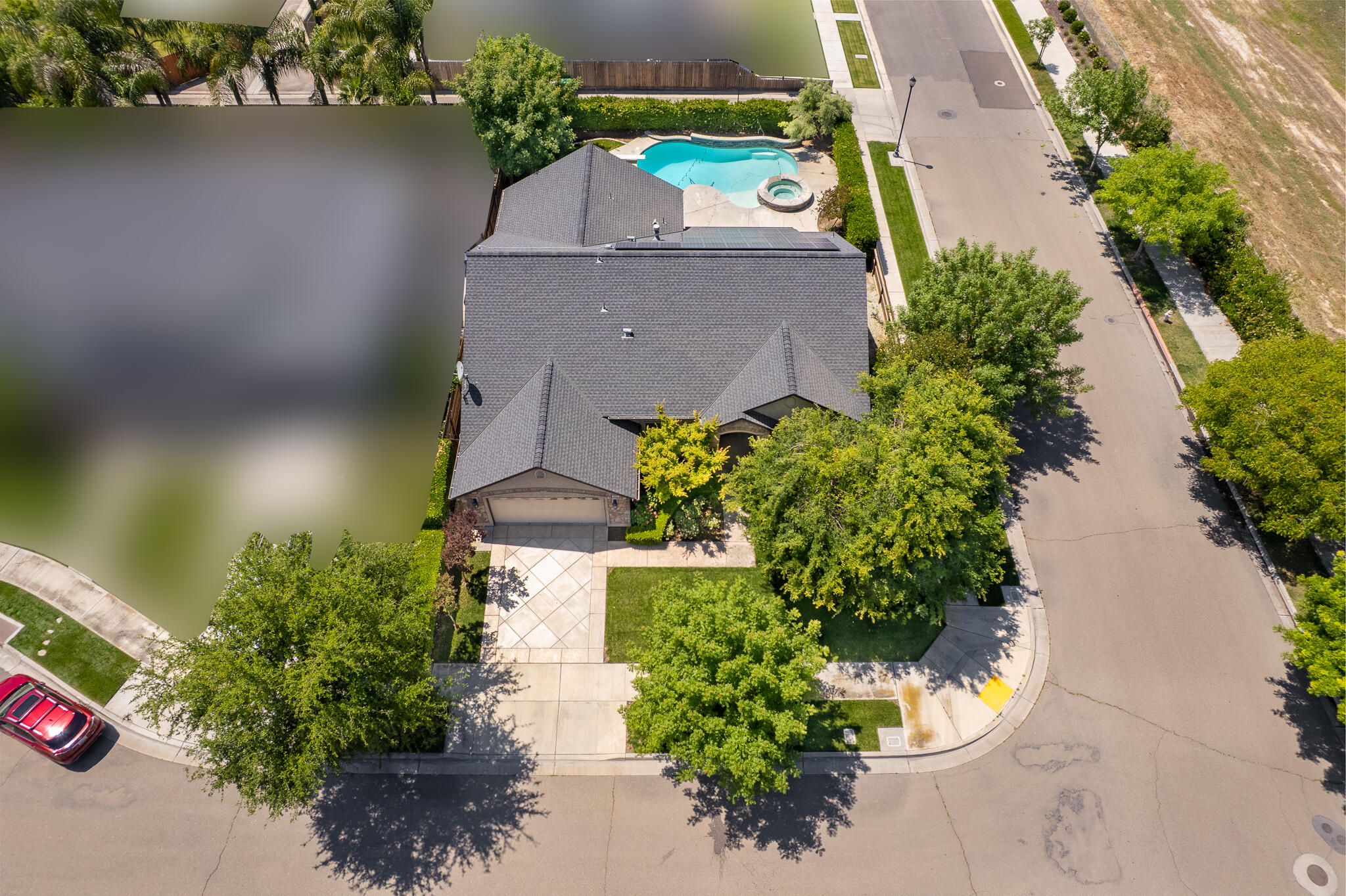 2883 22nd Ct, Kingsburg, CA 93631