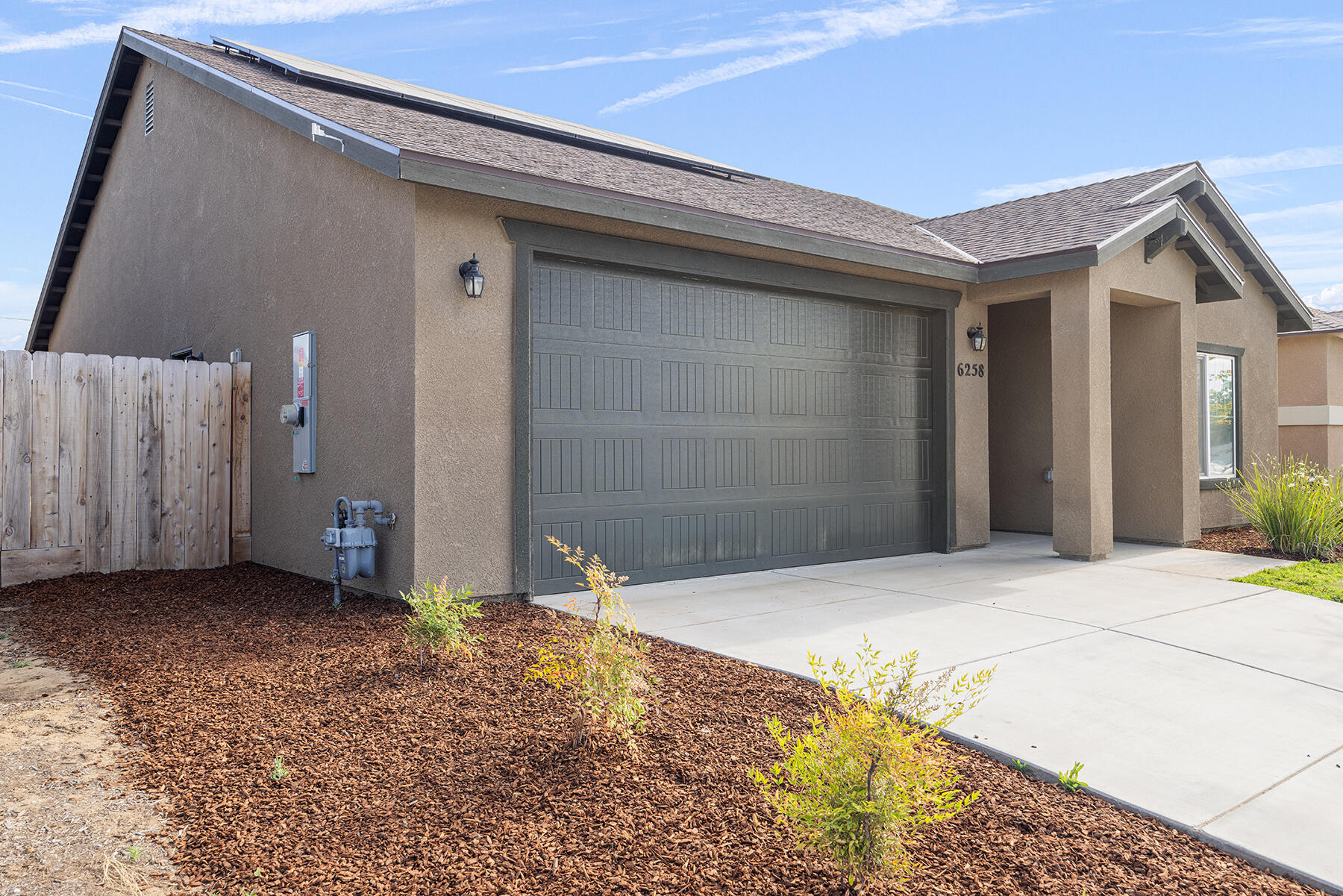 6258 Oak Crest Ave, Visalia, CA 93291