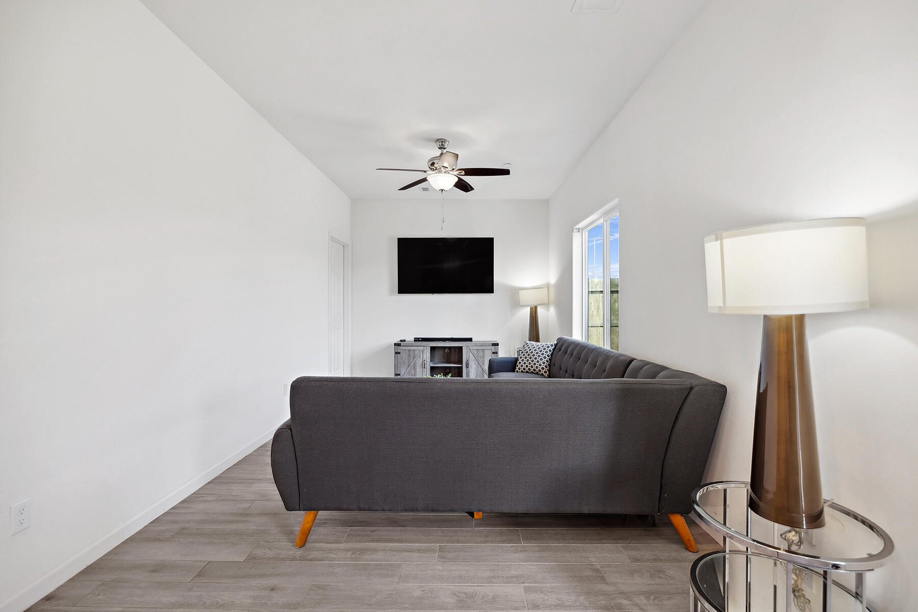 6258 Oak Crest Ave, Visalia, CA 93291