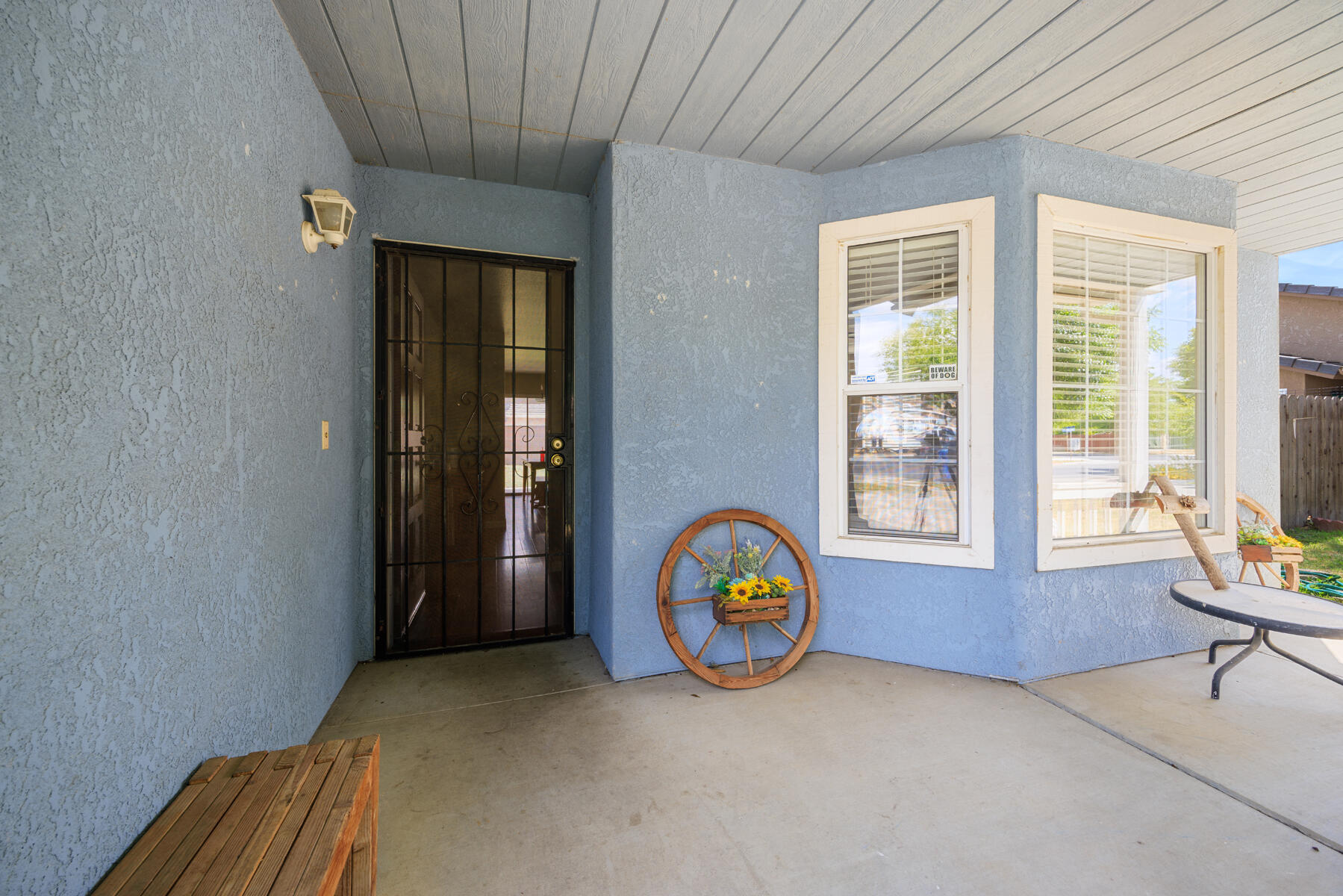 281 Somerset Dr, Lemoore, CA 93245