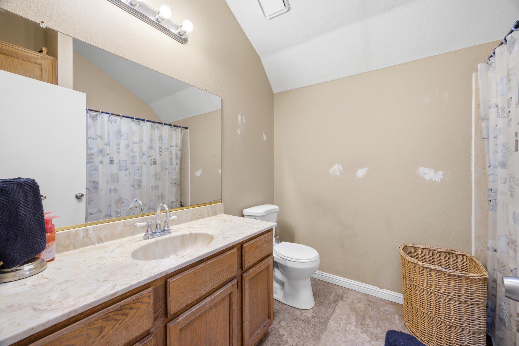 281 Somerset Dr, Lemoore, CA 93245