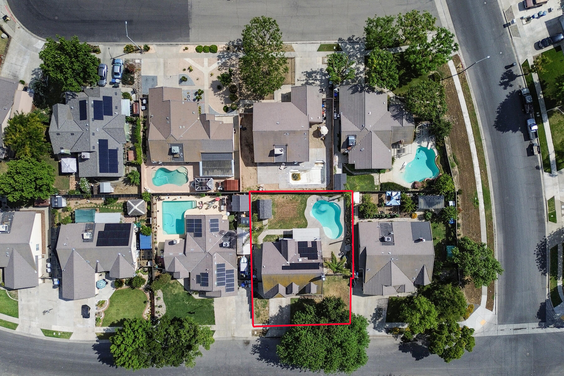 281 Somerset Dr, Lemoore, CA 93245