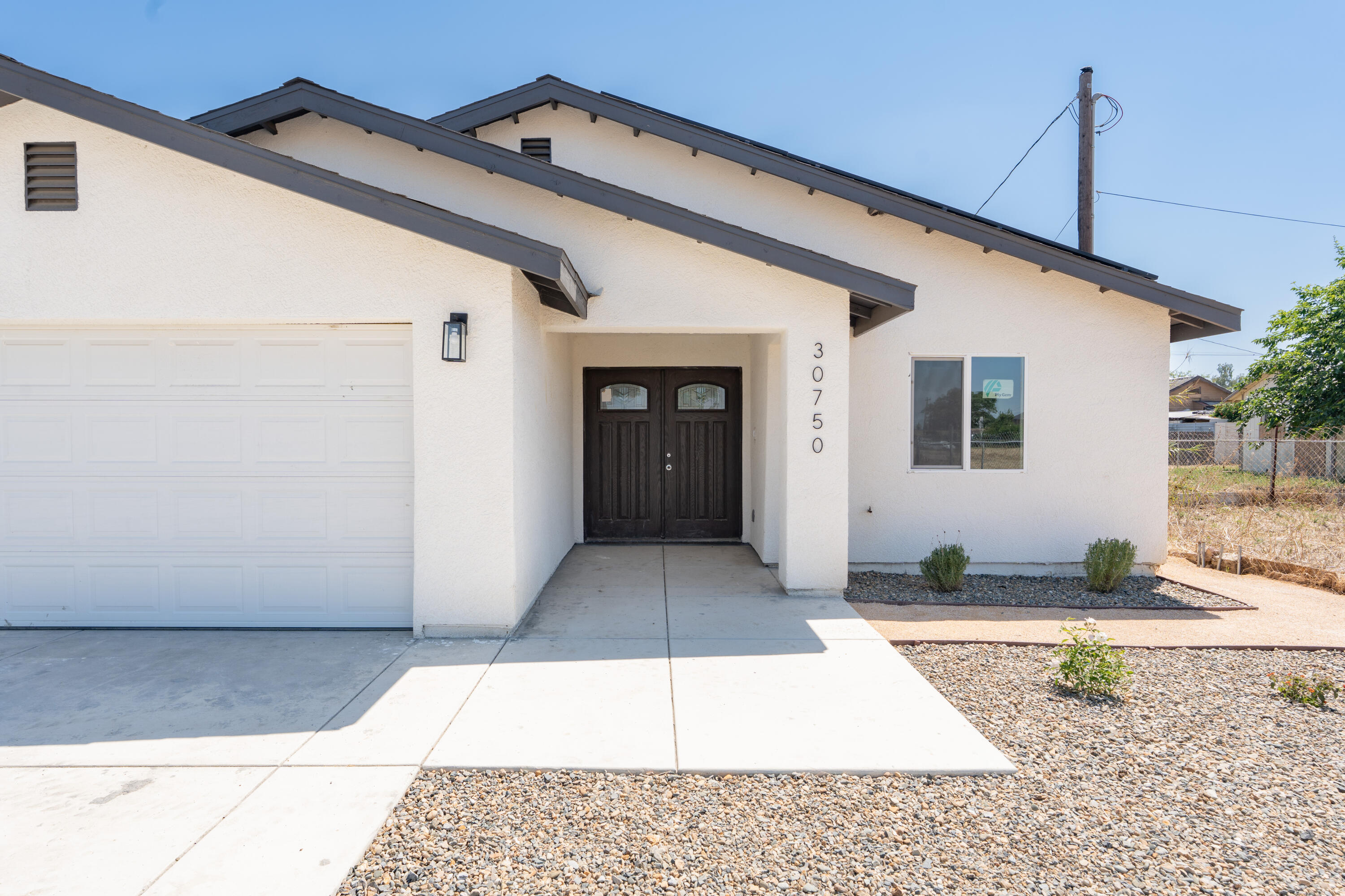 30750 Farr Rd, Visalia, CA 93291