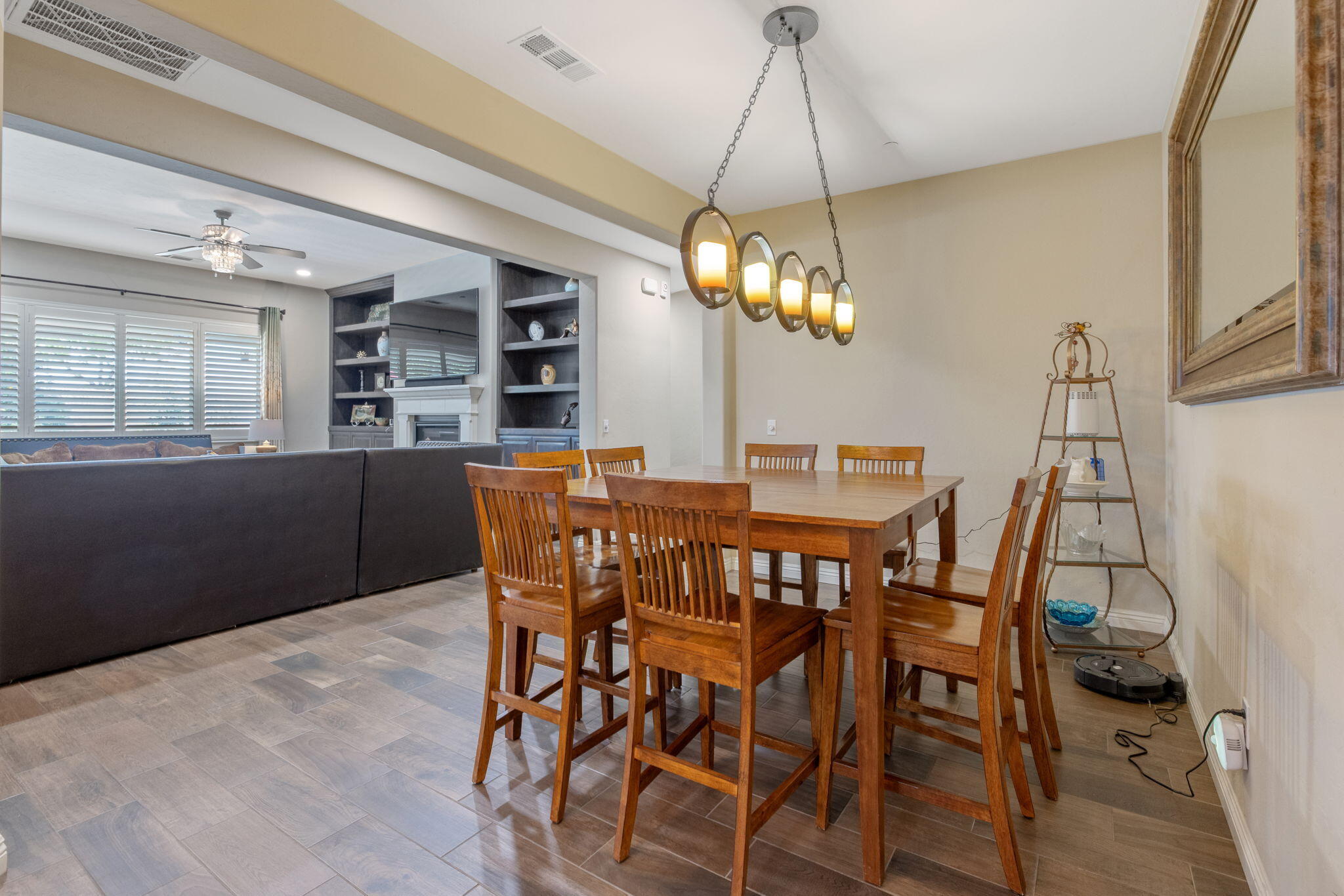 2649 N Sidney St, Visalia, CA 93291