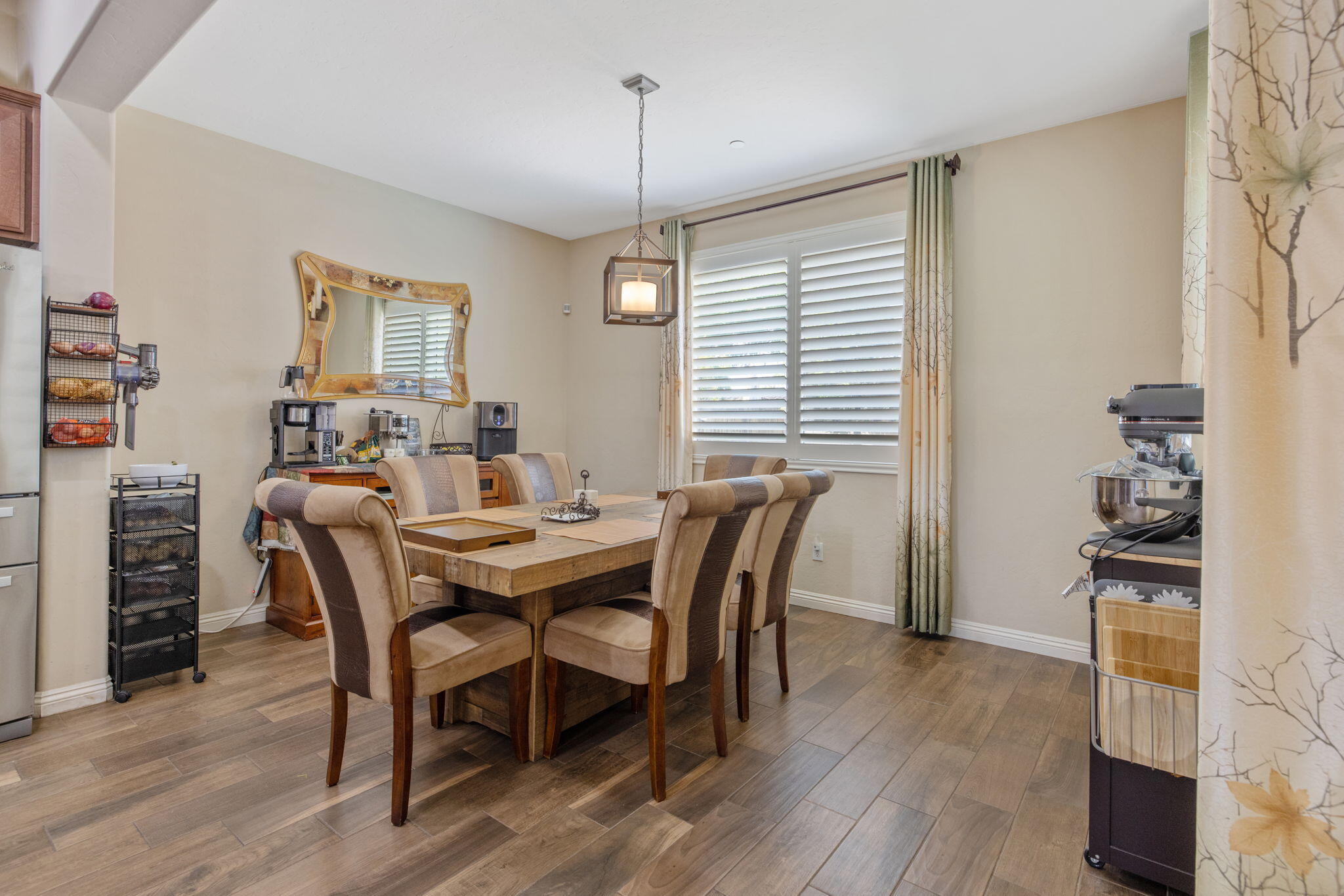 2649 N Sidney St, Visalia, CA 93291
