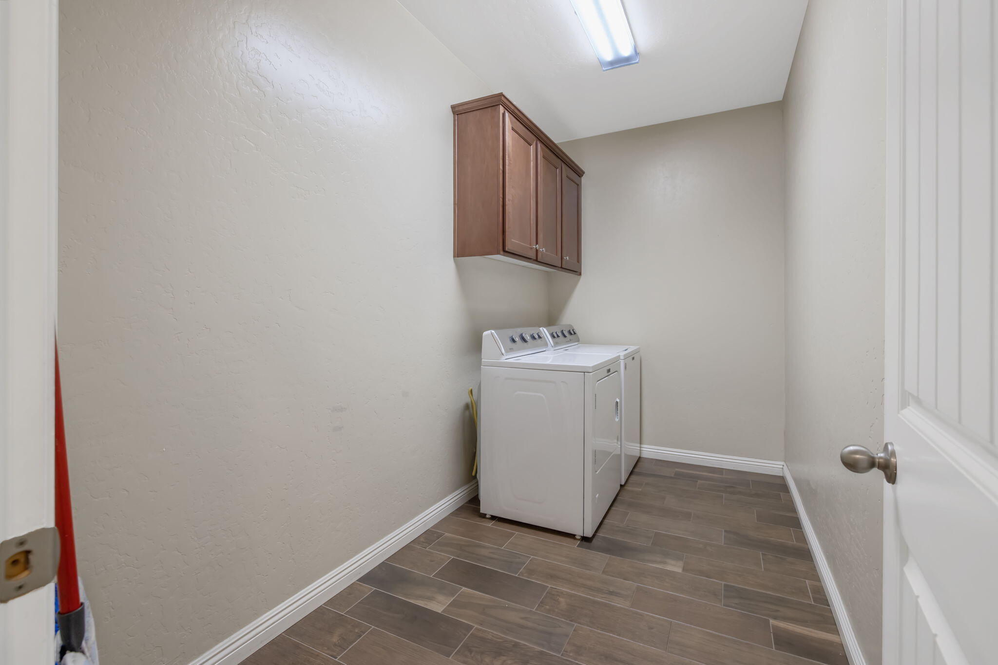 2649 N Sidney St, Visalia, CA 93291