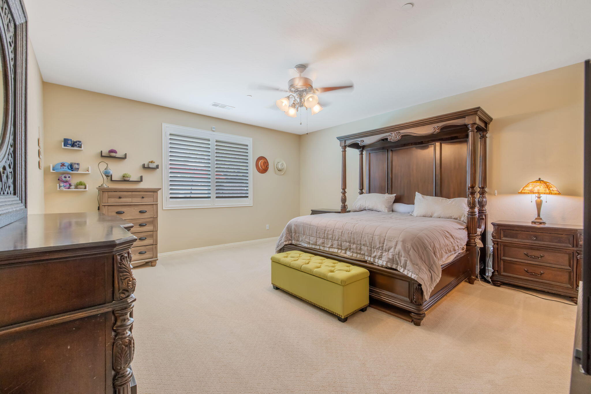 2649 N Sidney St, Visalia, CA 93291