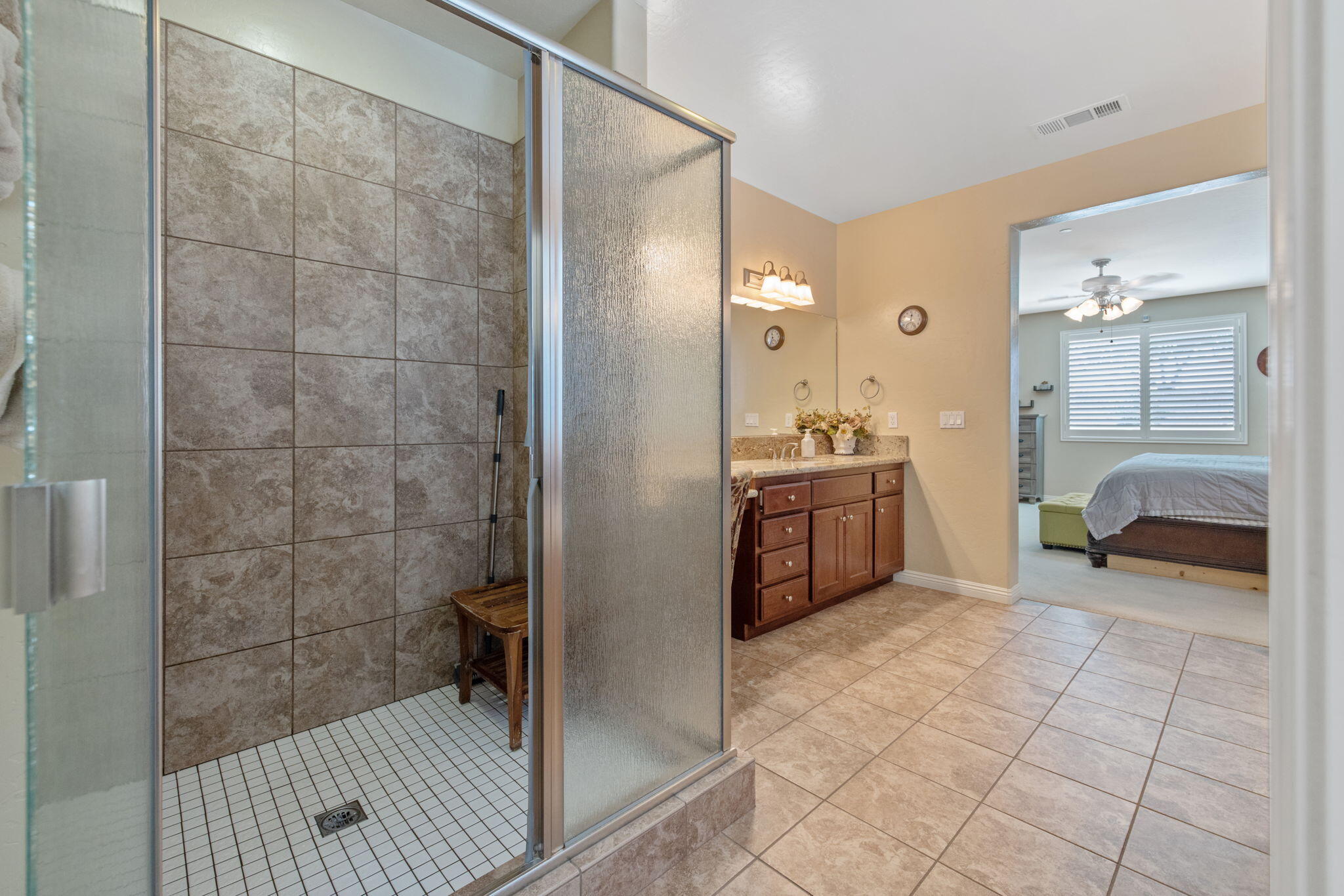 2649 N Sidney St, Visalia, CA 93291