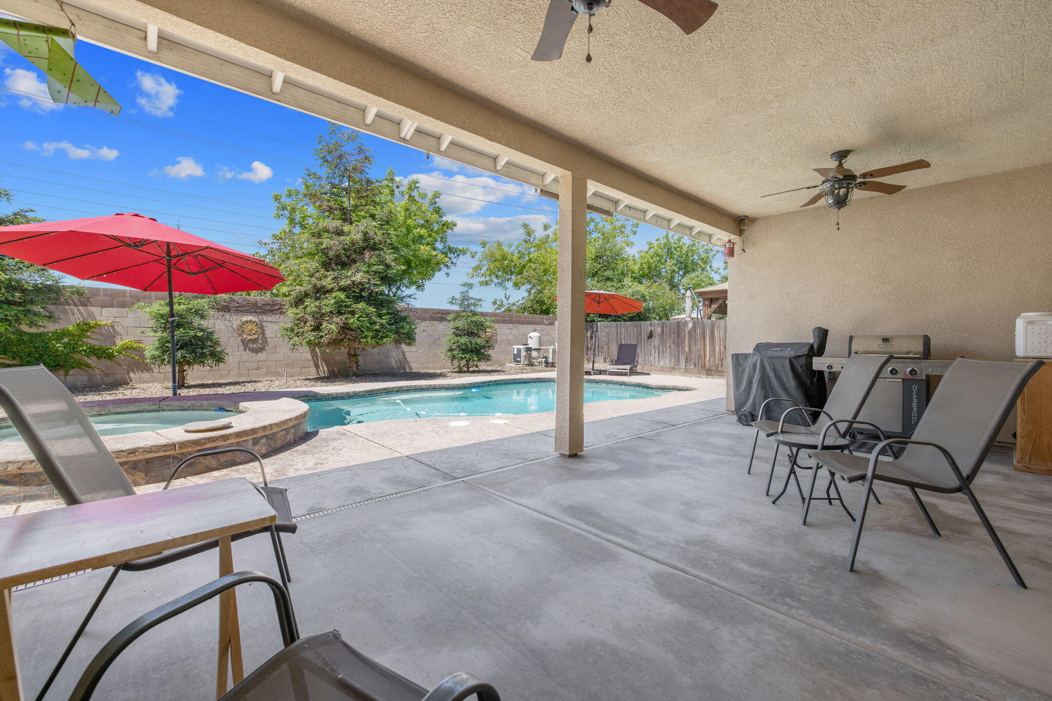 2649 N Sidney St, Visalia, CA 93291