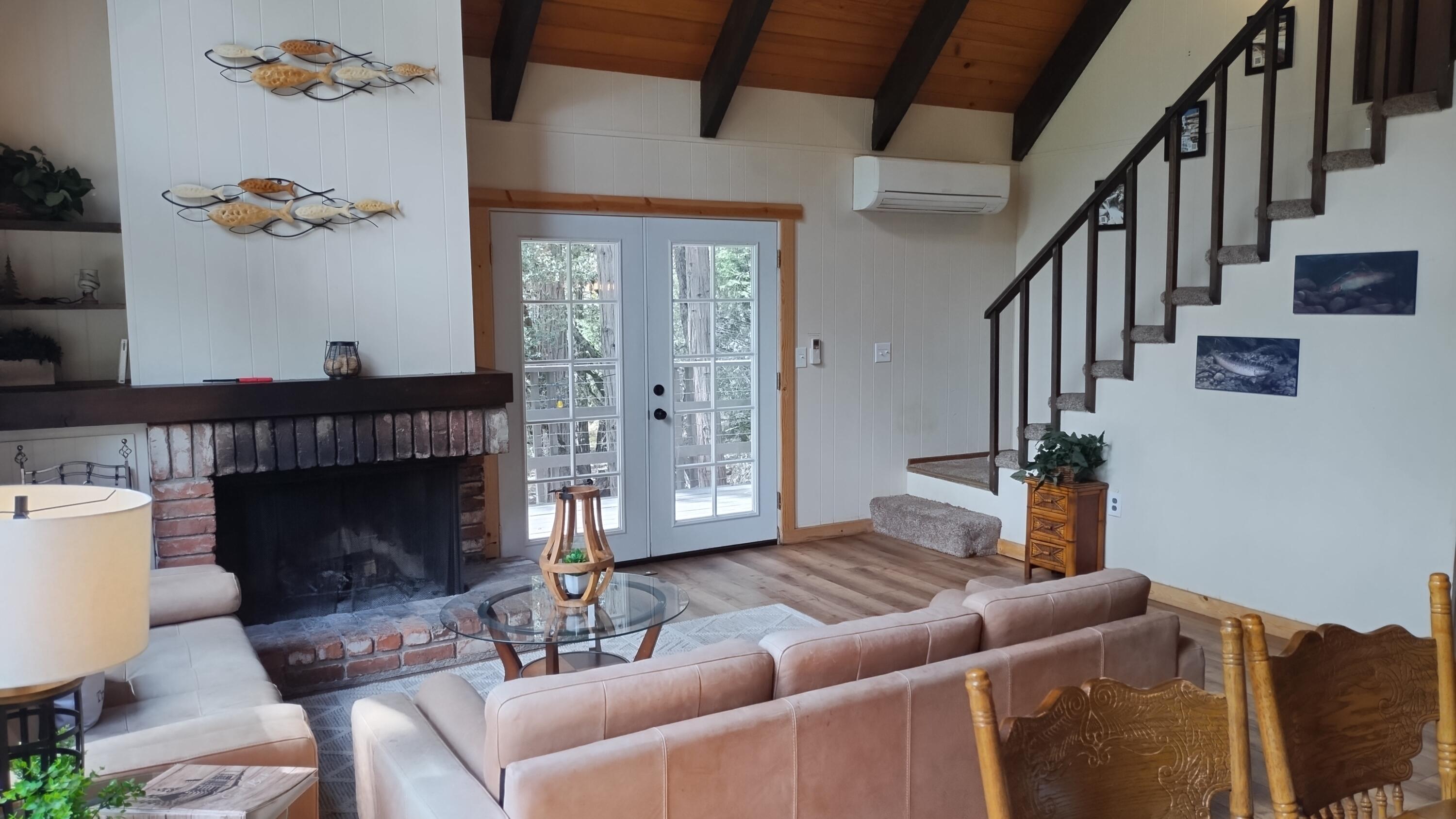 1693 Coy Flat Dr, Springville, CA 93265
