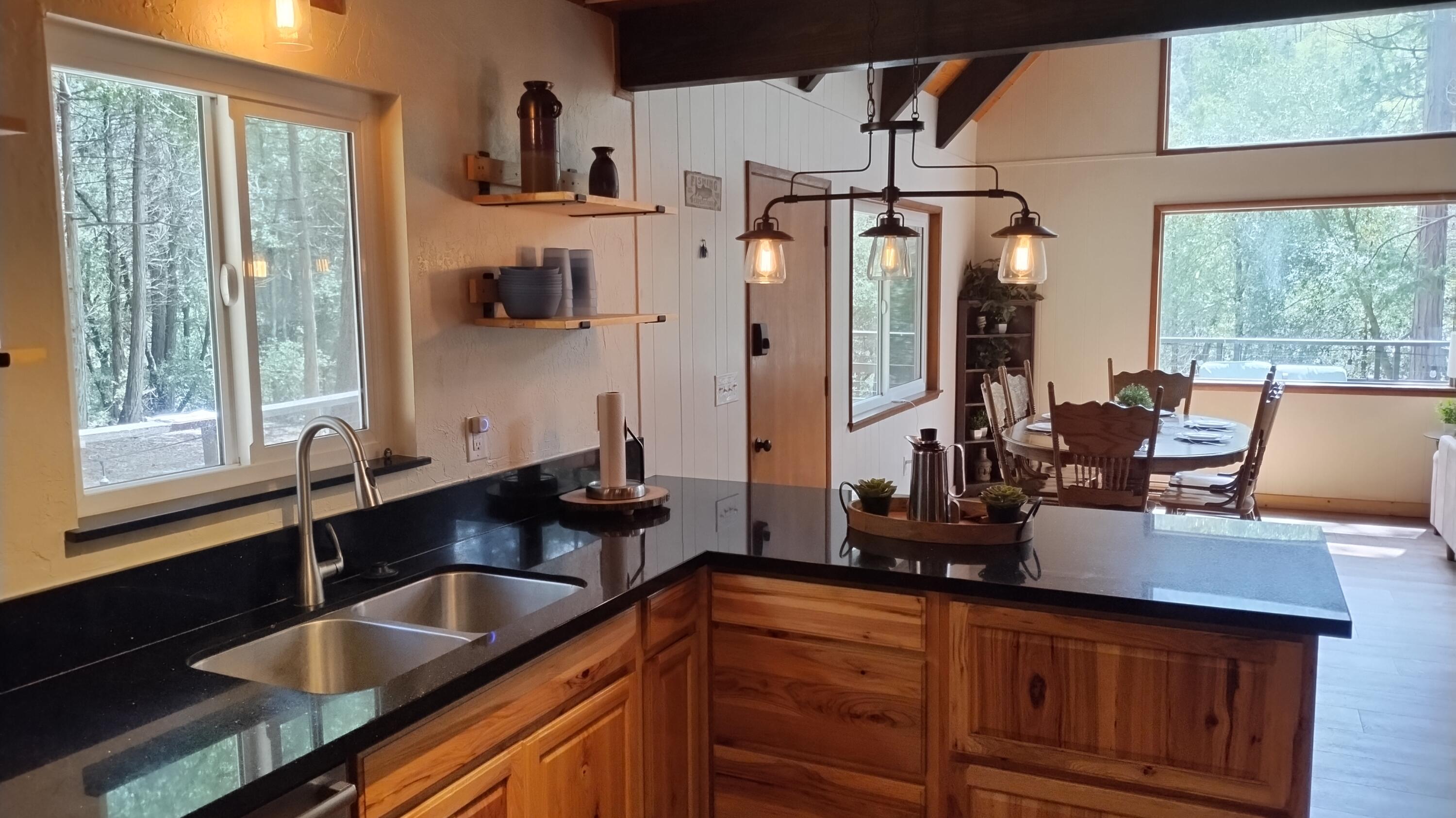 1693 Coy Flat Dr, Springville, CA 93265