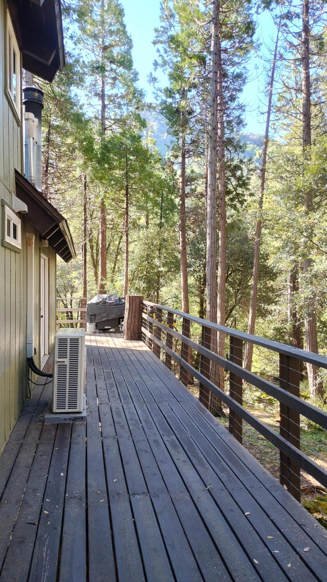 1693 Coy Flat Dr, Springville, CA 93265