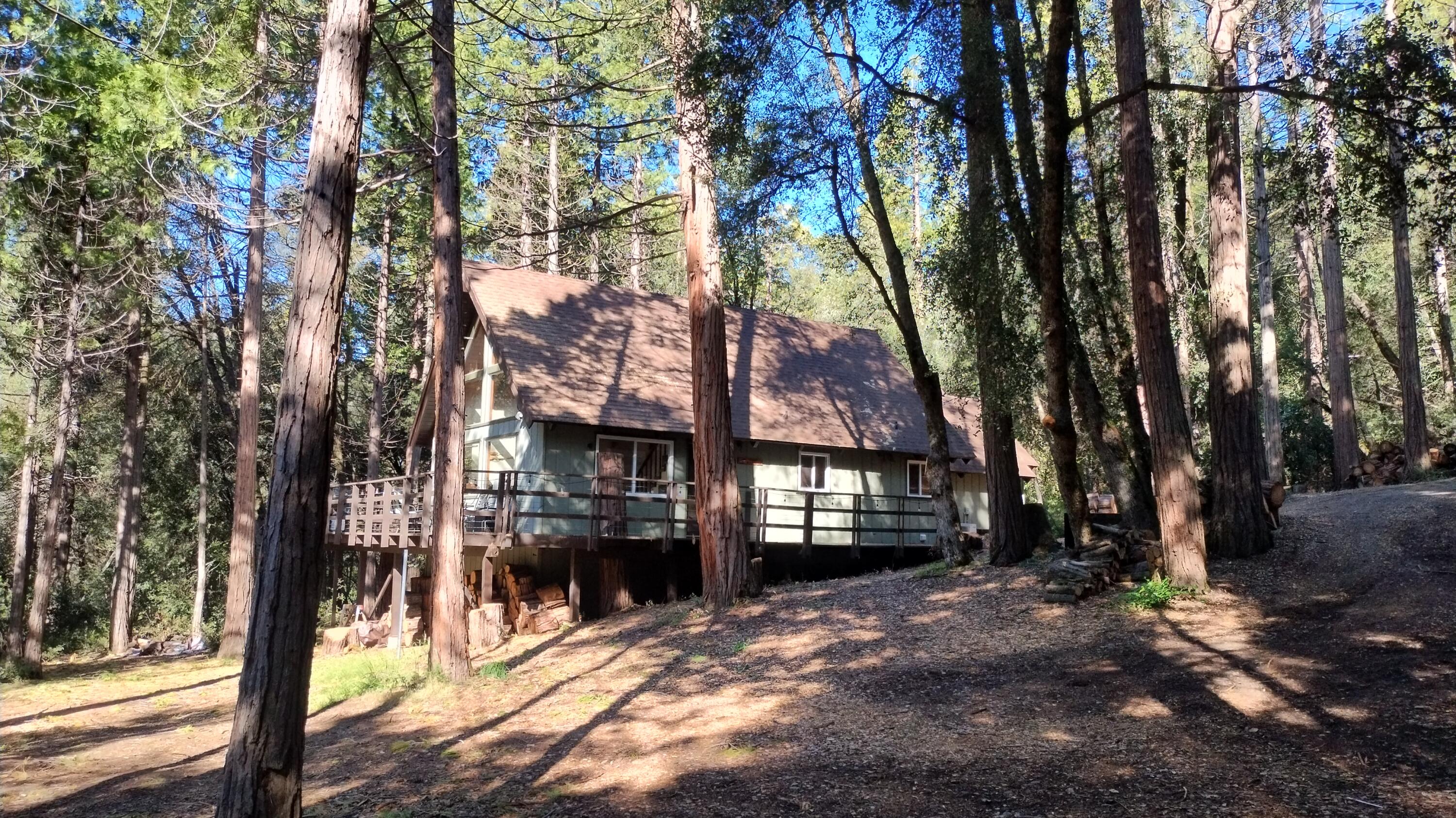 1693 Coy Flat Dr, Springville, CA 93265