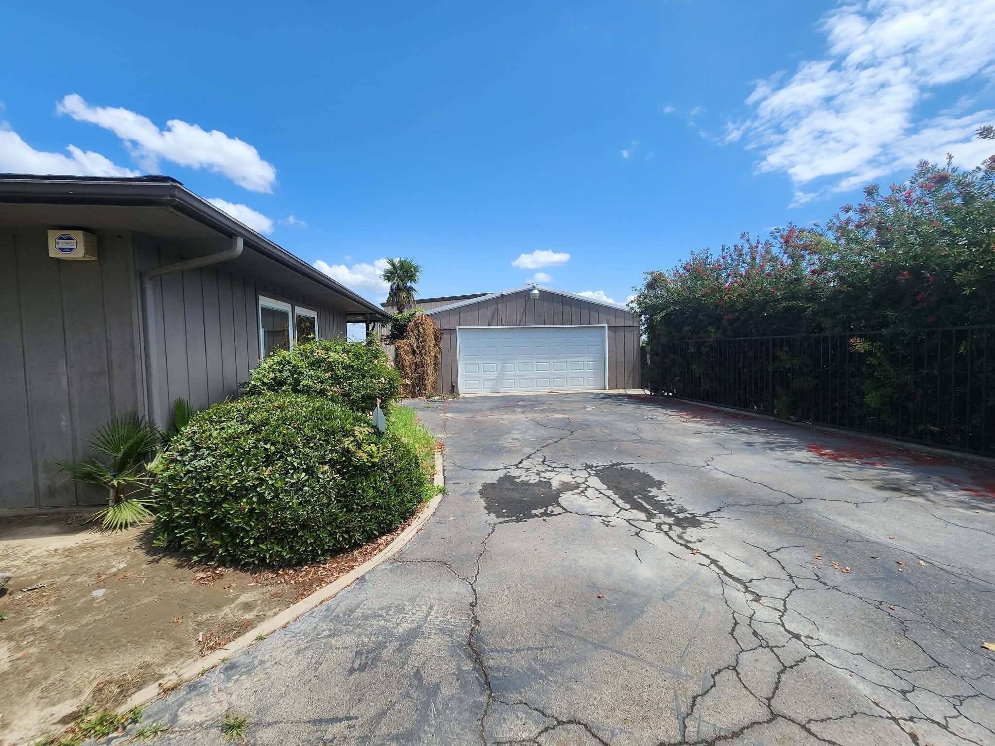12778 S Mccall Ave, Selma, CA 93662
