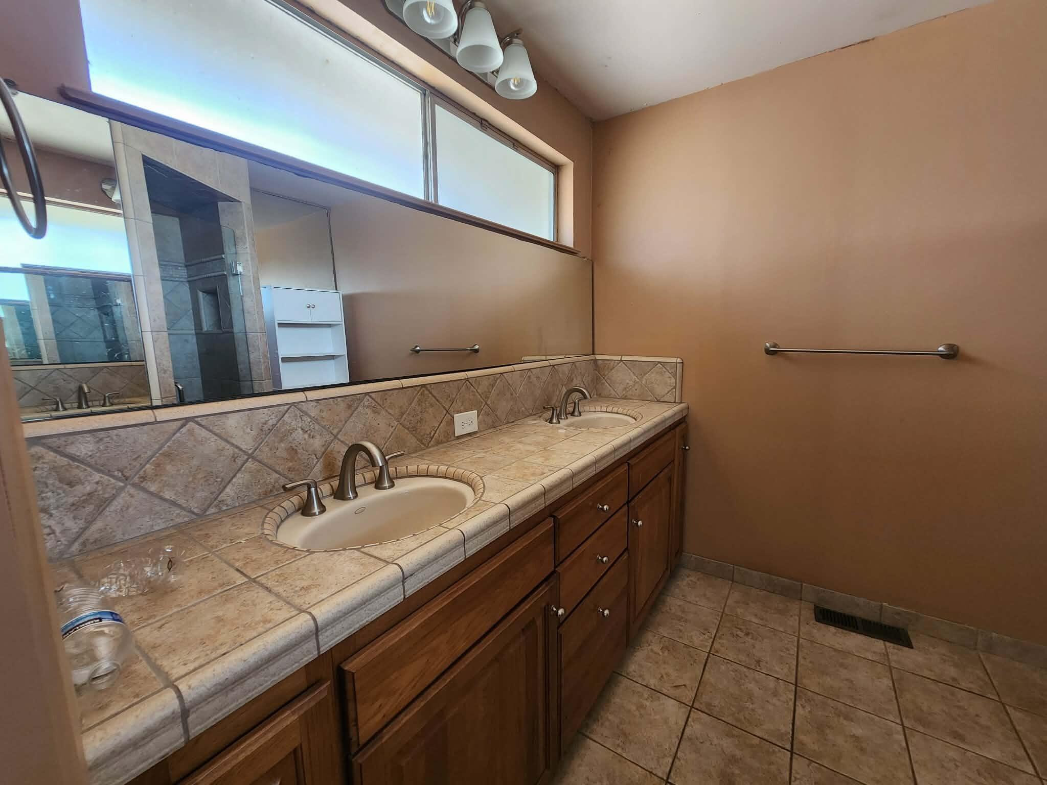 12778 S Mccall Ave, Selma, CA 93662