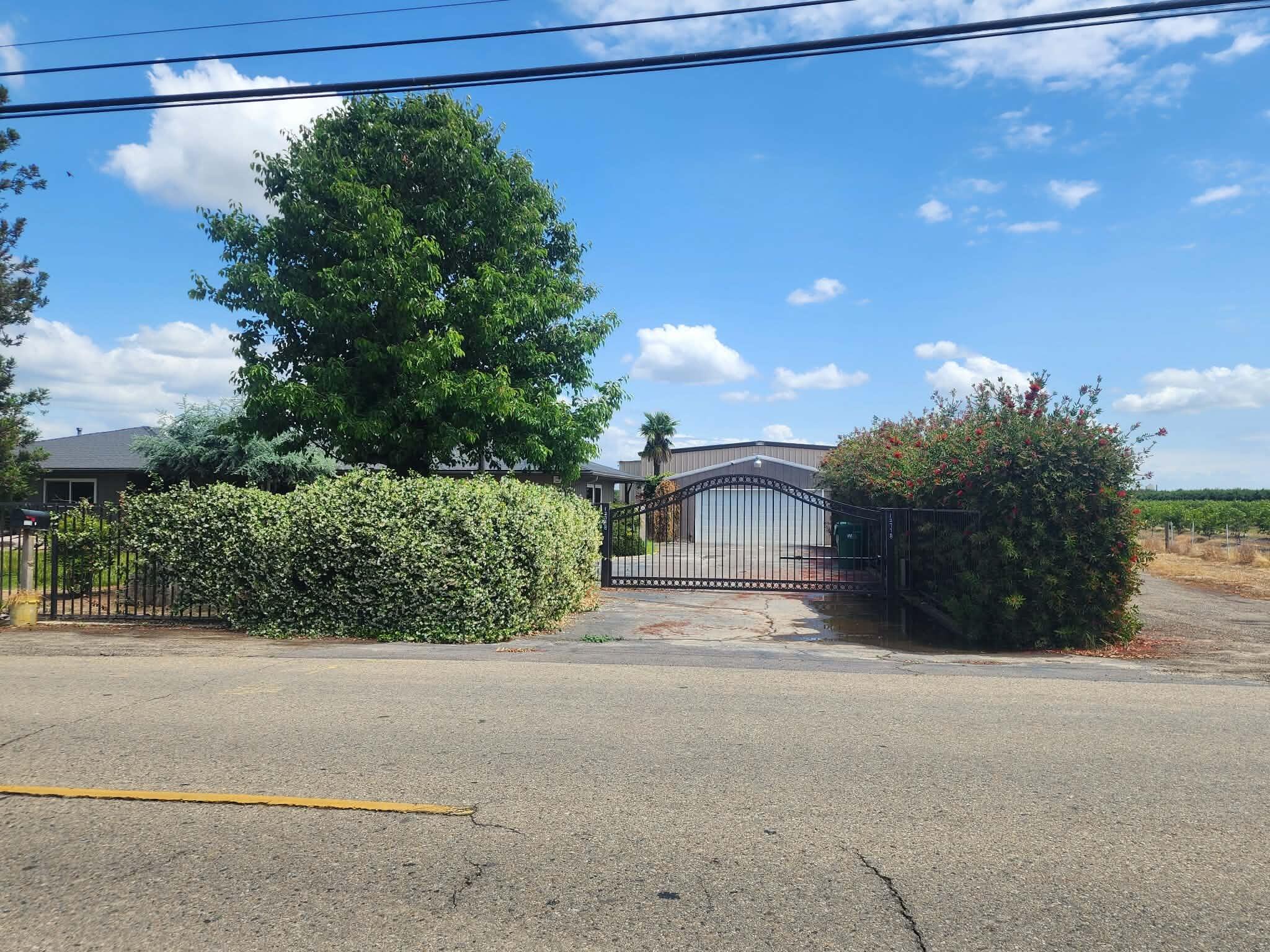12778 S Mccall Ave, Selma, CA 93662