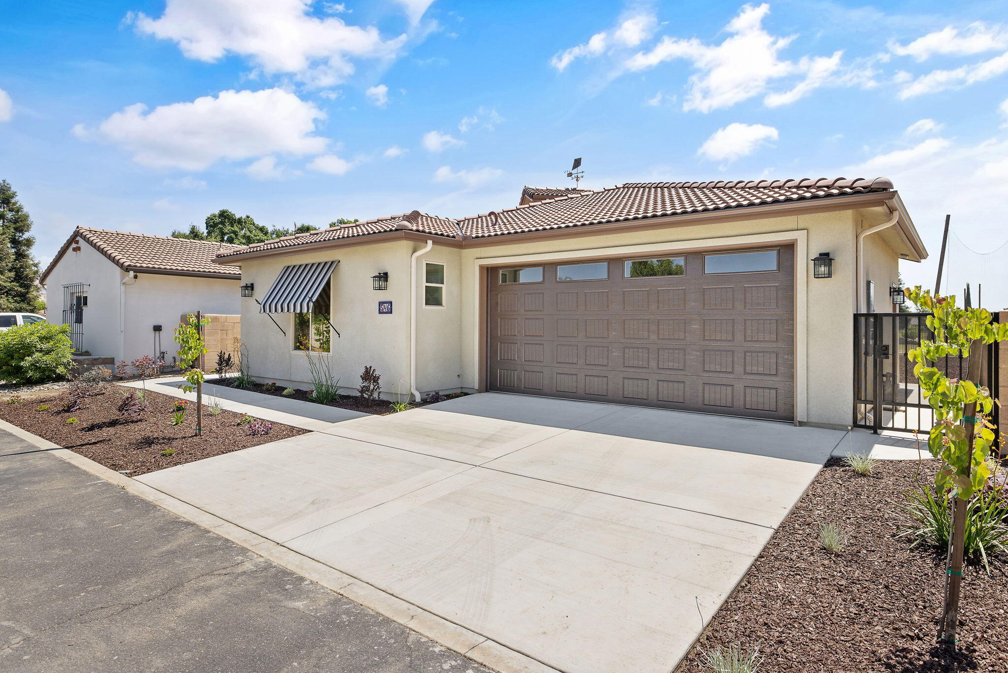 546 Little Ln, Exeter, CA 93221