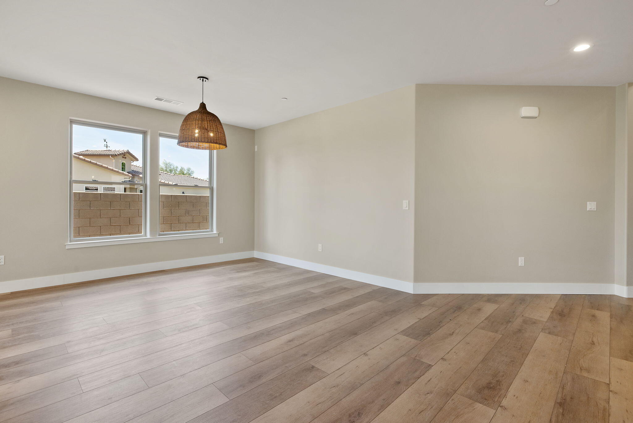 546 Little Ln, Exeter, CA 93221