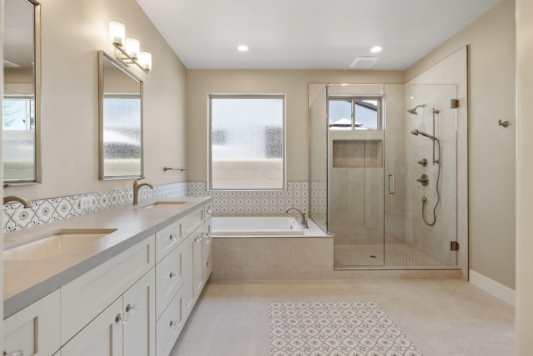 546 Little Ln, Exeter, CA 93221