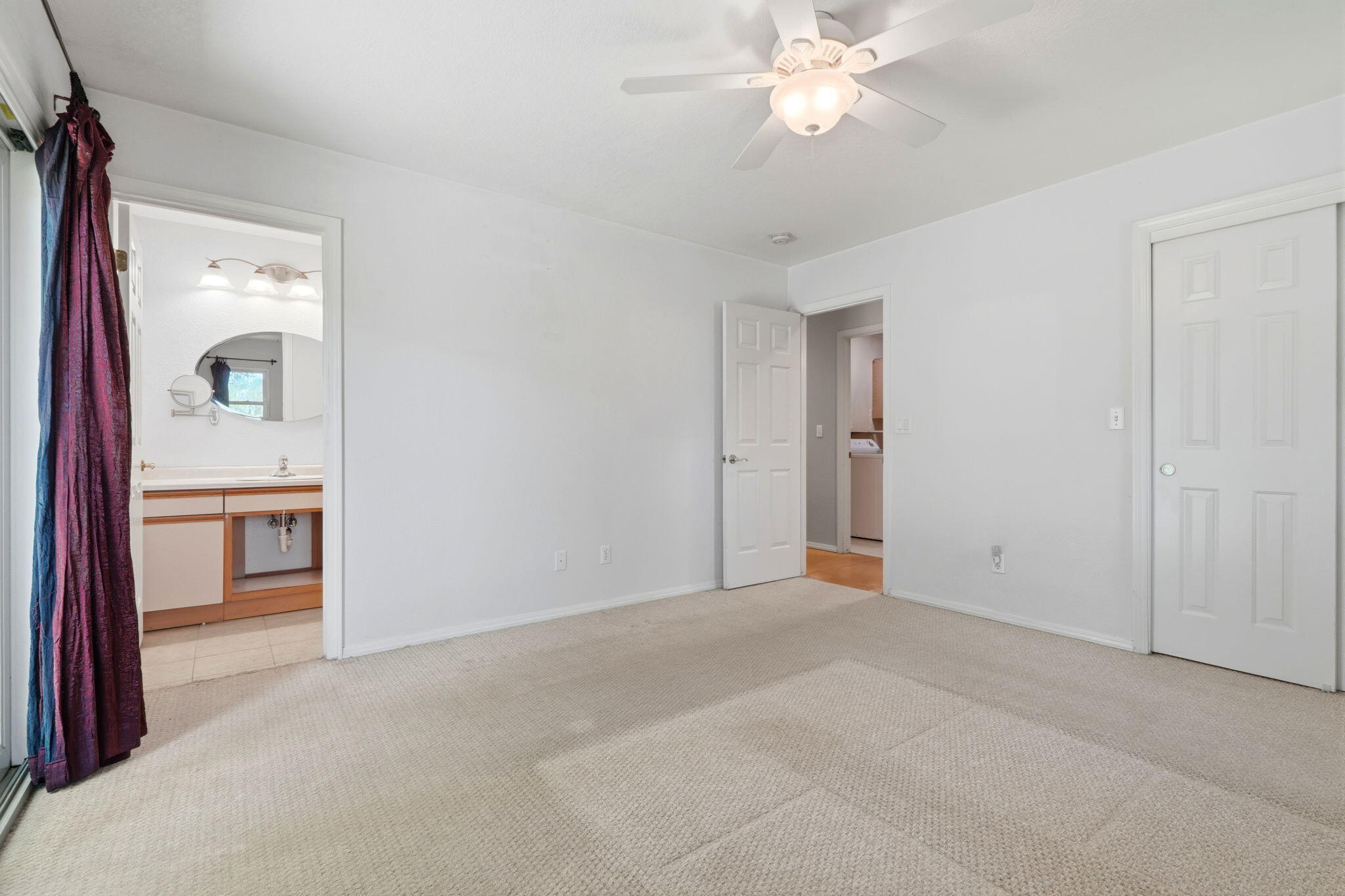 12470 Hacienda Ave, Visalia, CA 93291
