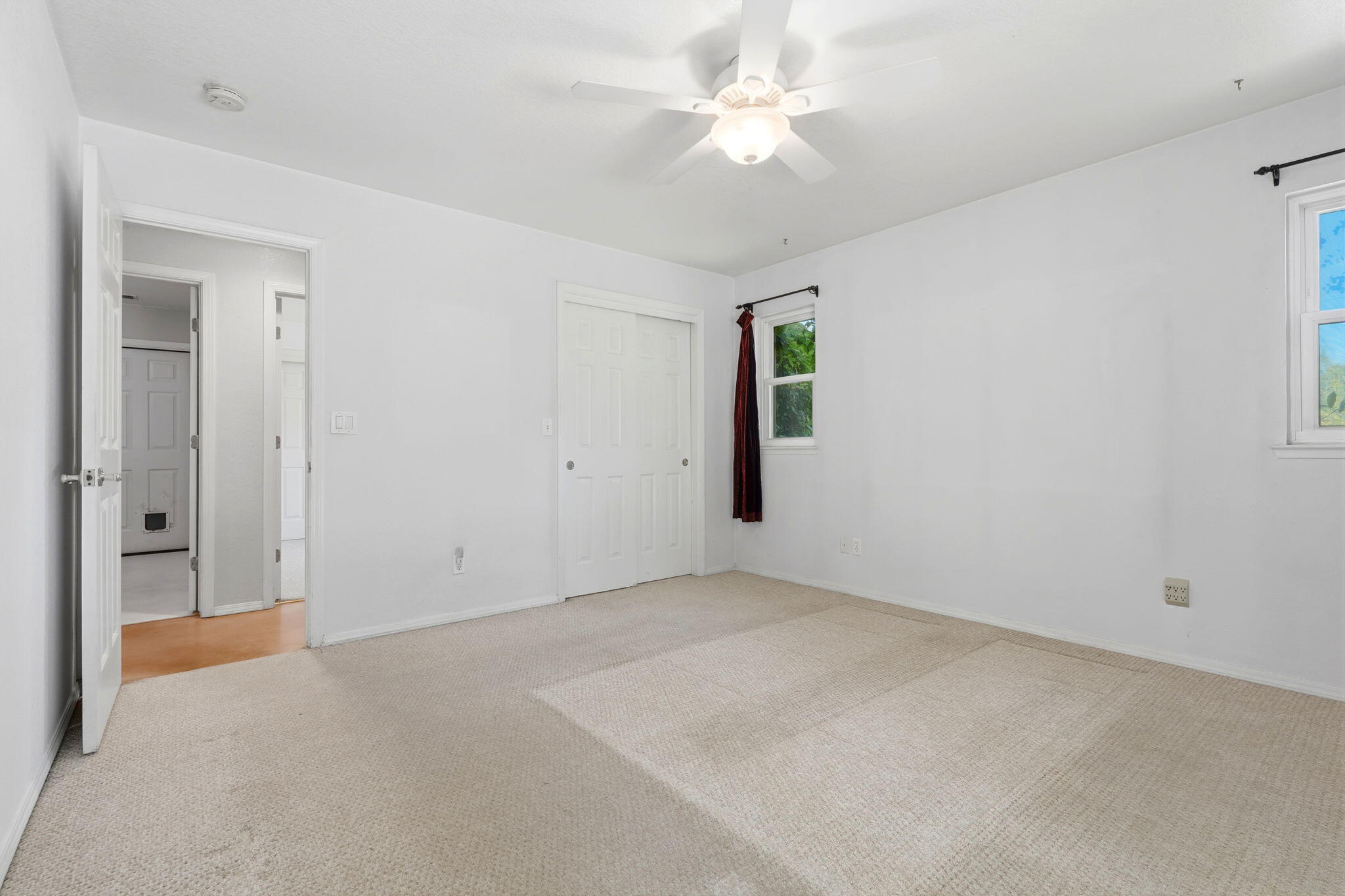 12470 Hacienda Ave, Visalia, CA 93291