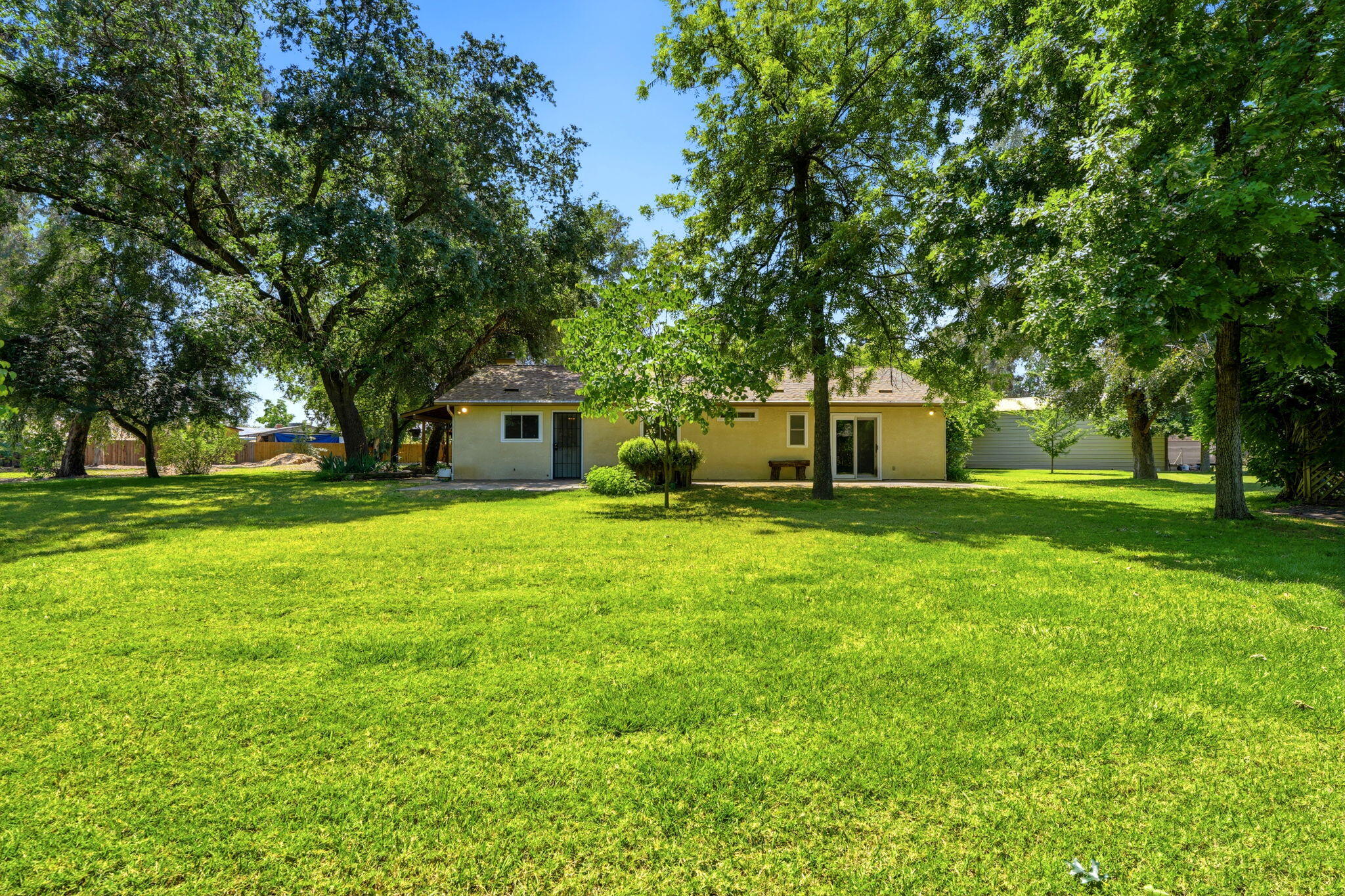 12470 Hacienda Ave, Visalia, CA 93291