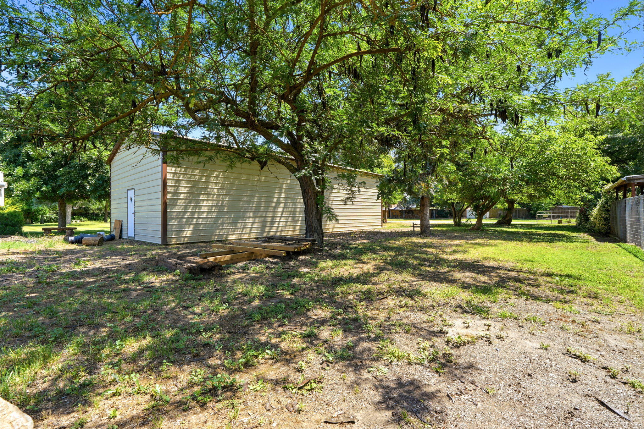 12470 Hacienda Ave, Visalia, CA 93291