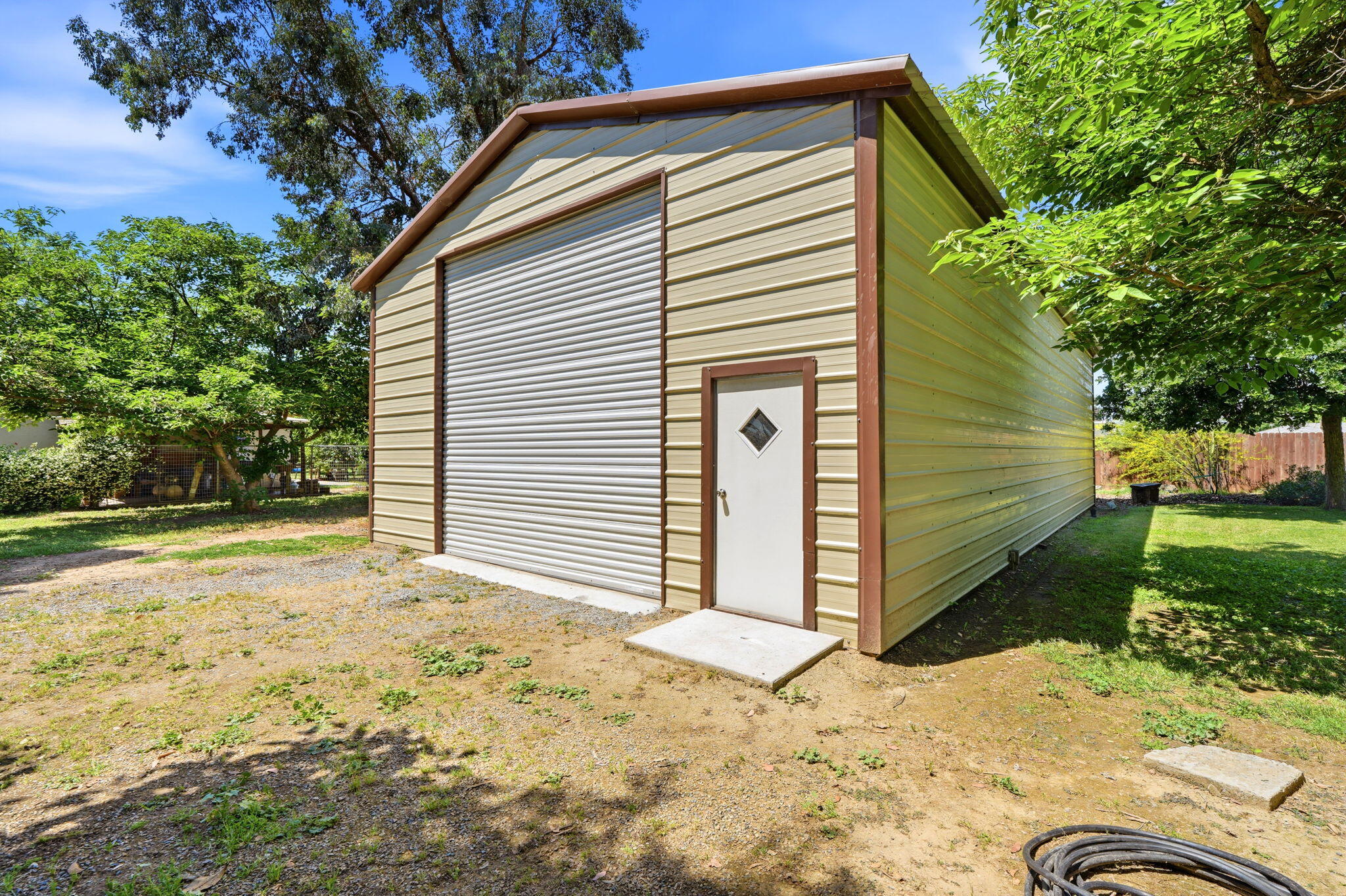 12470 Hacienda Ave, Visalia, CA 93291
