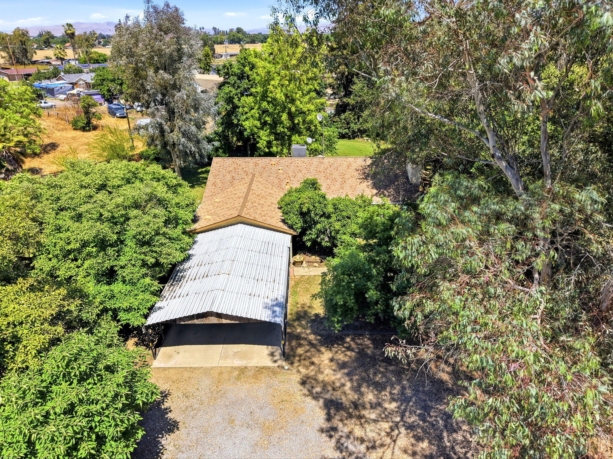12470 Hacienda Ave, Visalia, CA 93291