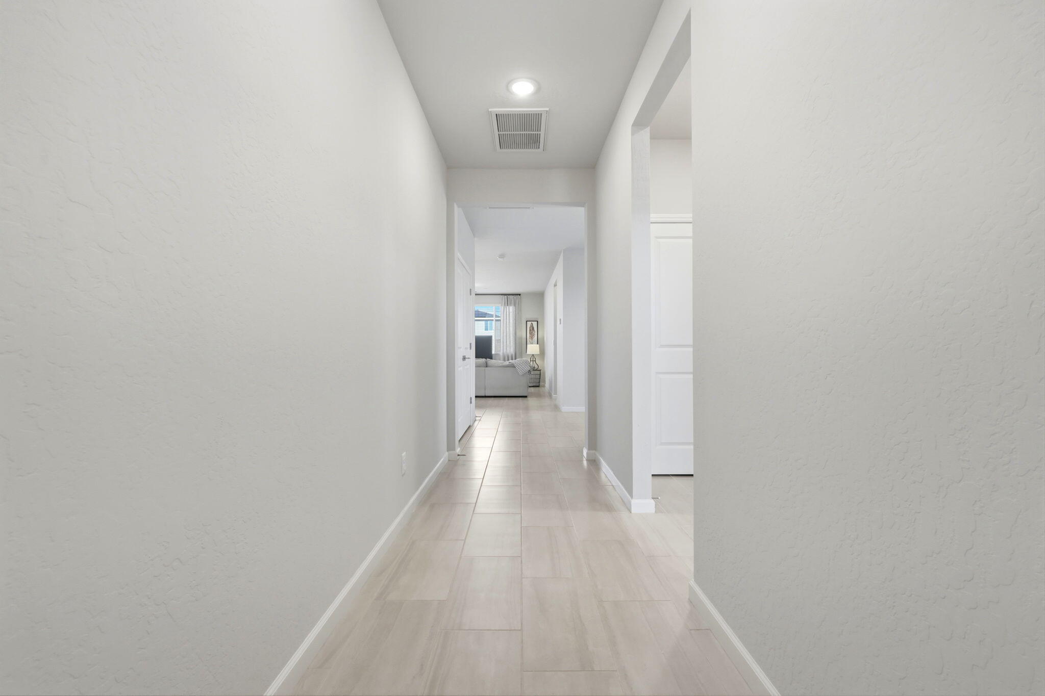 3245 Las Rosas Ave, Clovis, CA 93619
