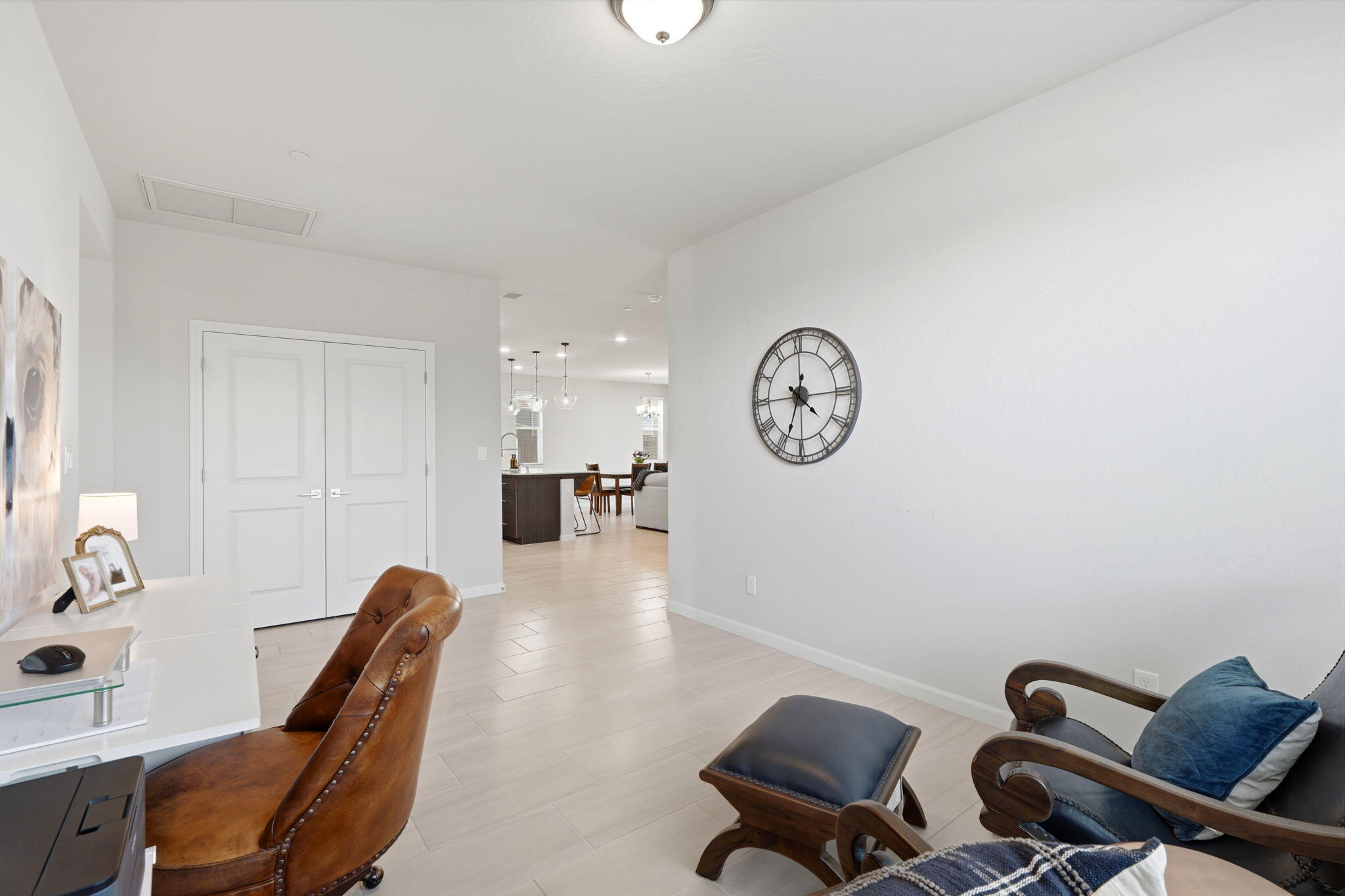3245 Las Rosas Ave, Clovis, CA 93619