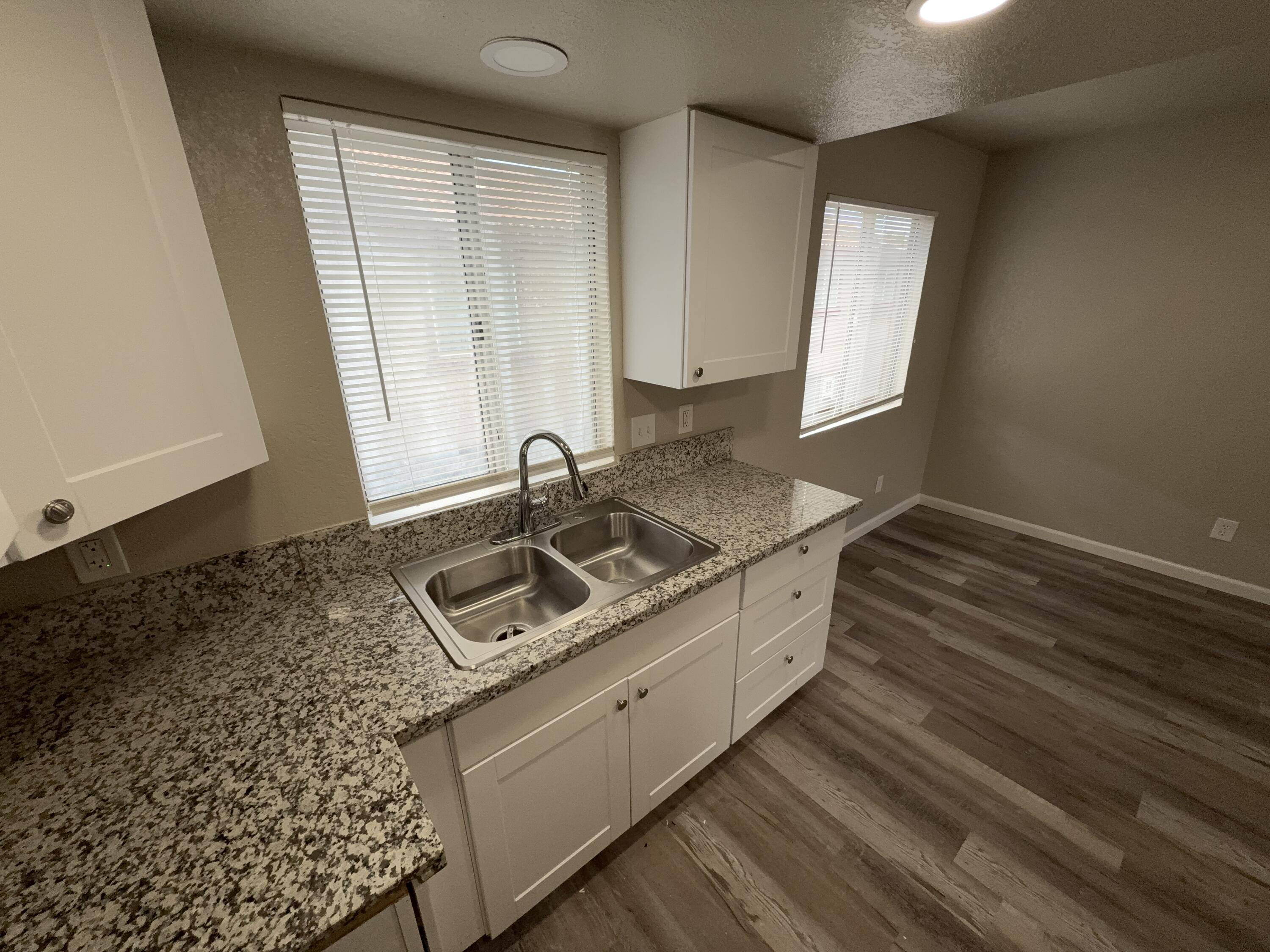 4833 E Lane Ave, Fresno, CA 93727