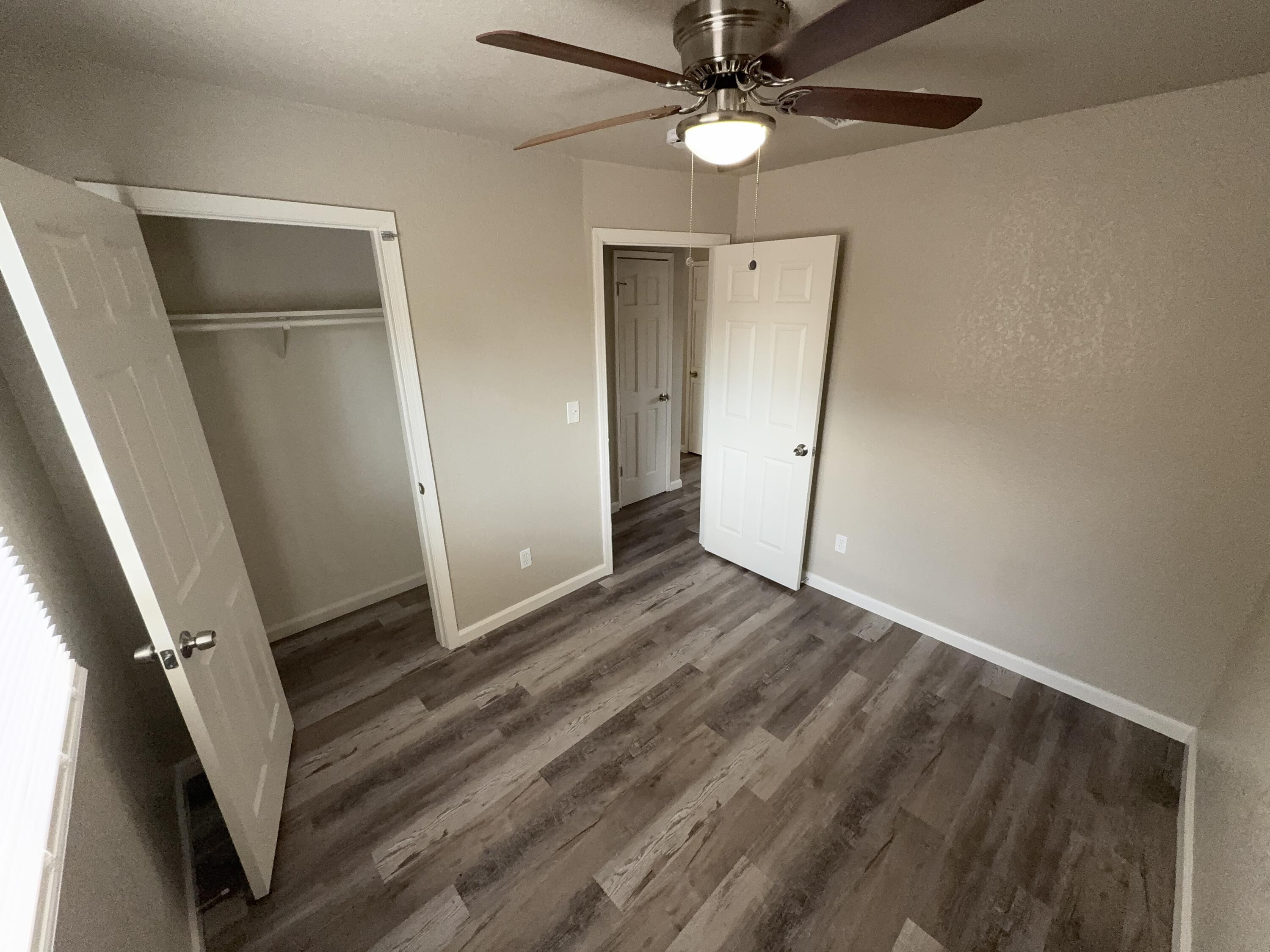 4833 E Lane Ave, Fresno, CA 93727