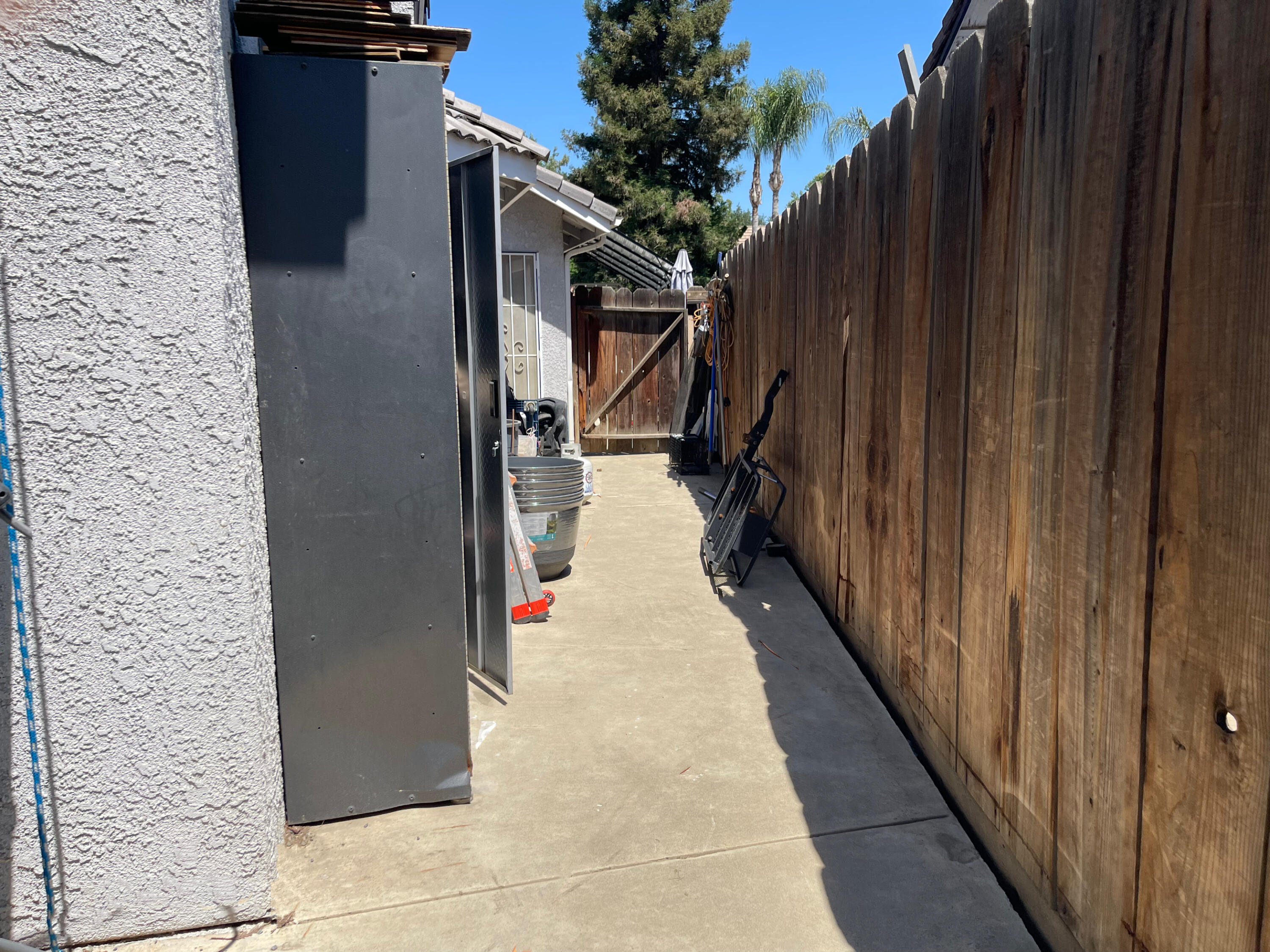 2341 E Four Creeks Ct, Visalia, CA 93292
