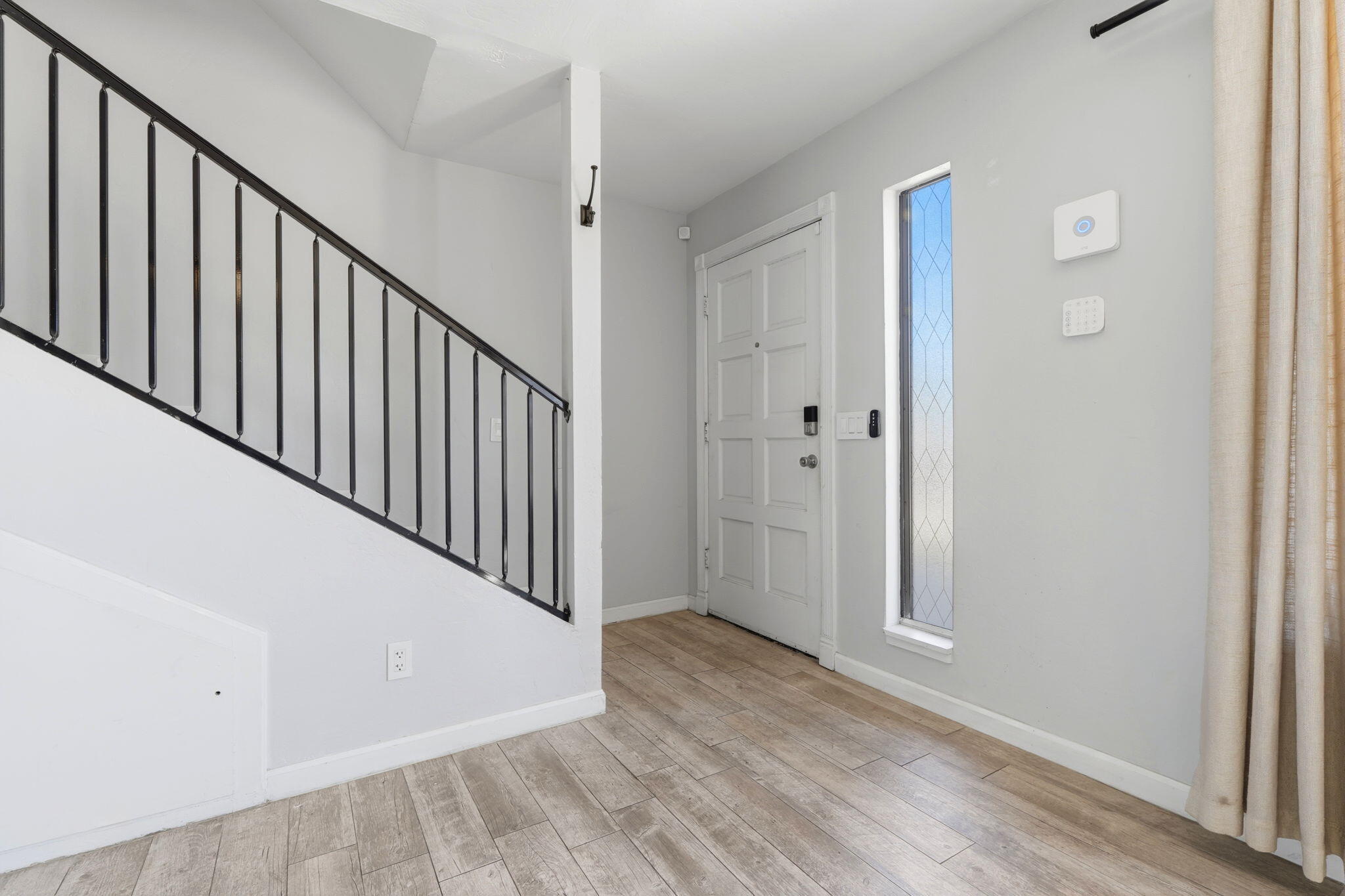 361 N Capitola Ct ##2, Porterville, CA 93257