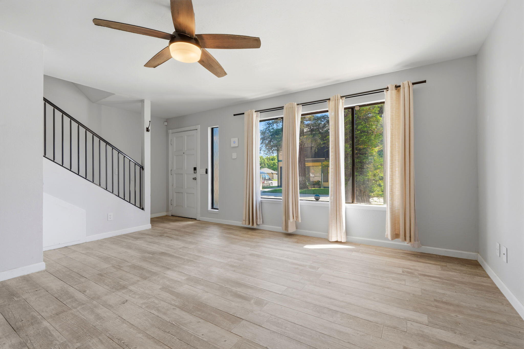 361 N Capitola Ct ##2, Porterville, CA 93257