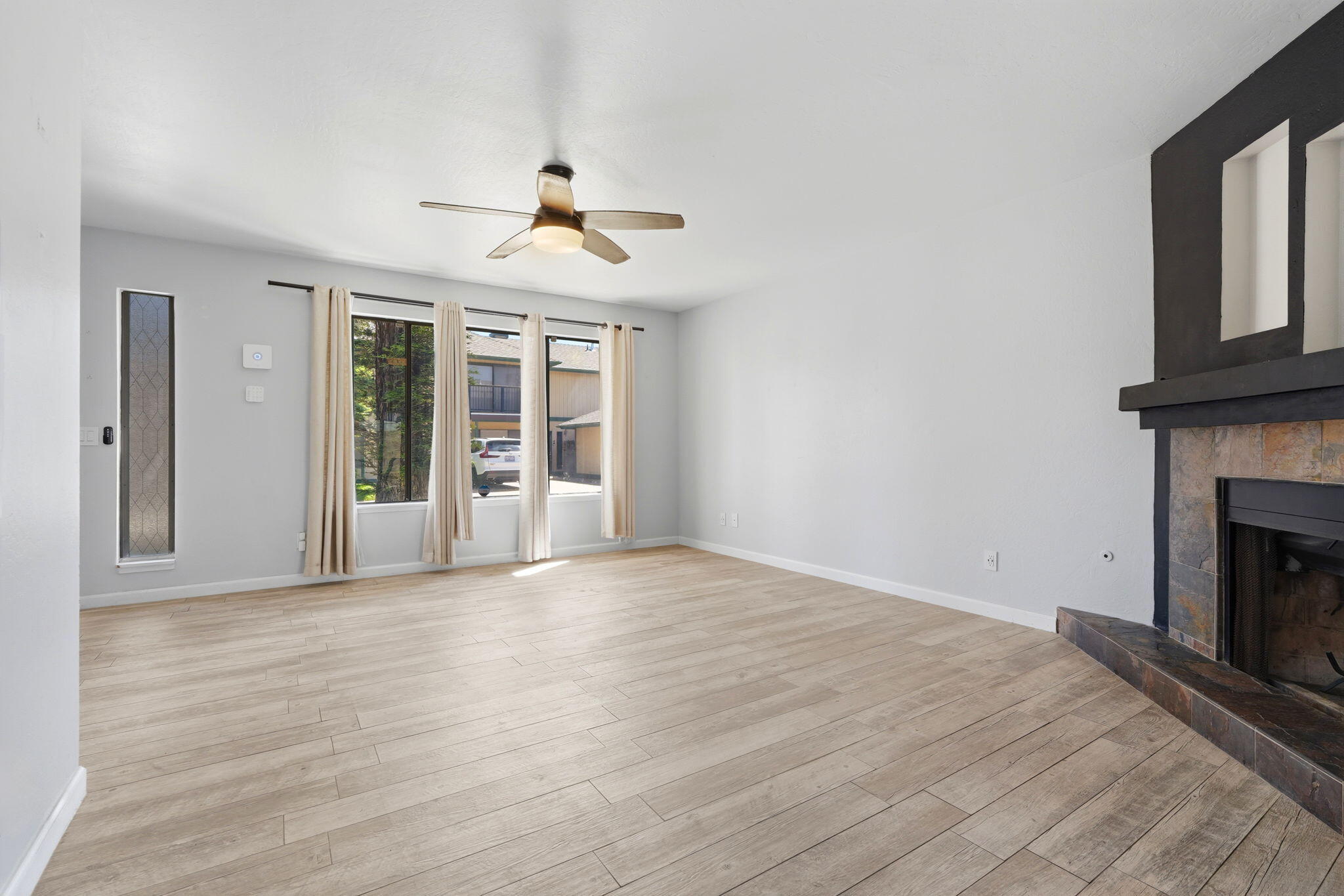 361 N Capitola Ct ##2, Porterville, CA 93257