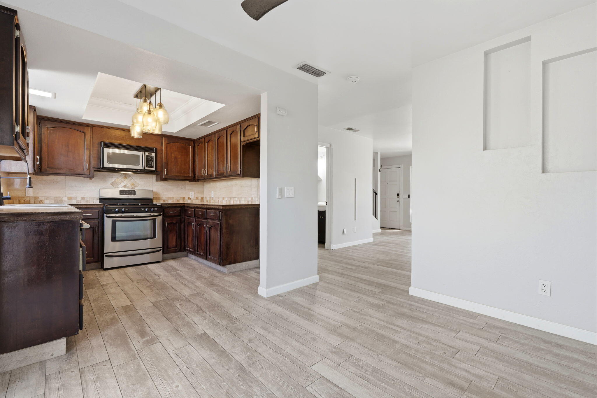 361 N Capitola Ct ##2, Porterville, CA 93257