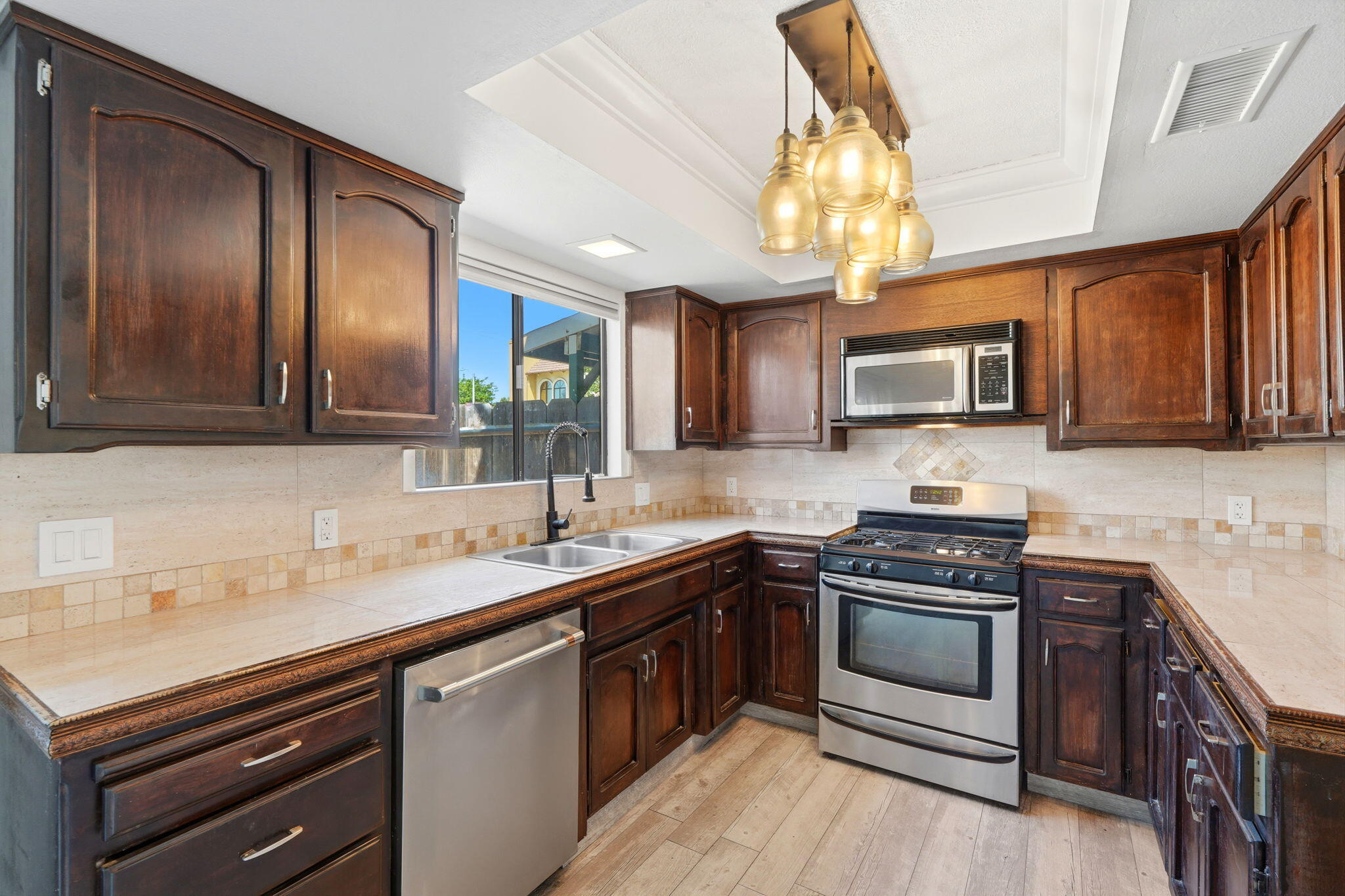361 N Capitola Ct ##2, Porterville, CA 93257
