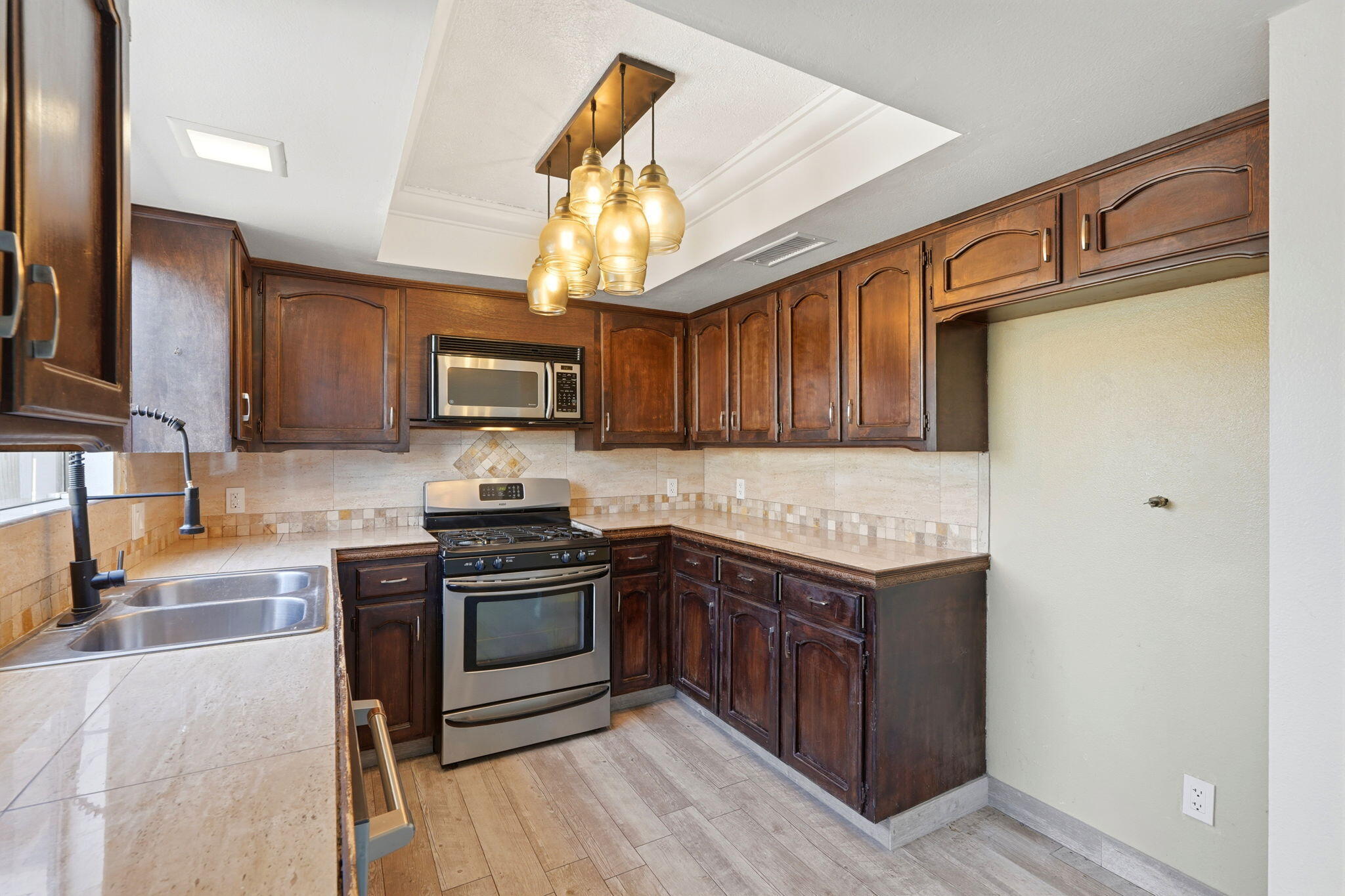 361 N Capitola Ct ##2, Porterville, CA 93257