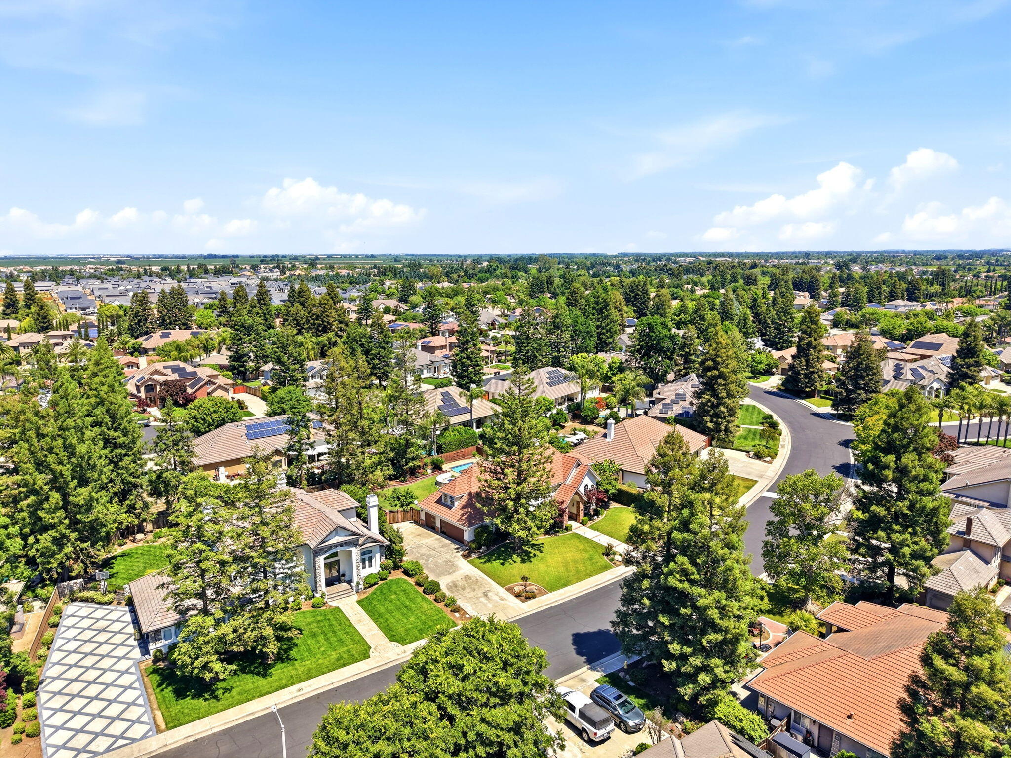 5036 Lakewood Dr, Visalia, CA 93291