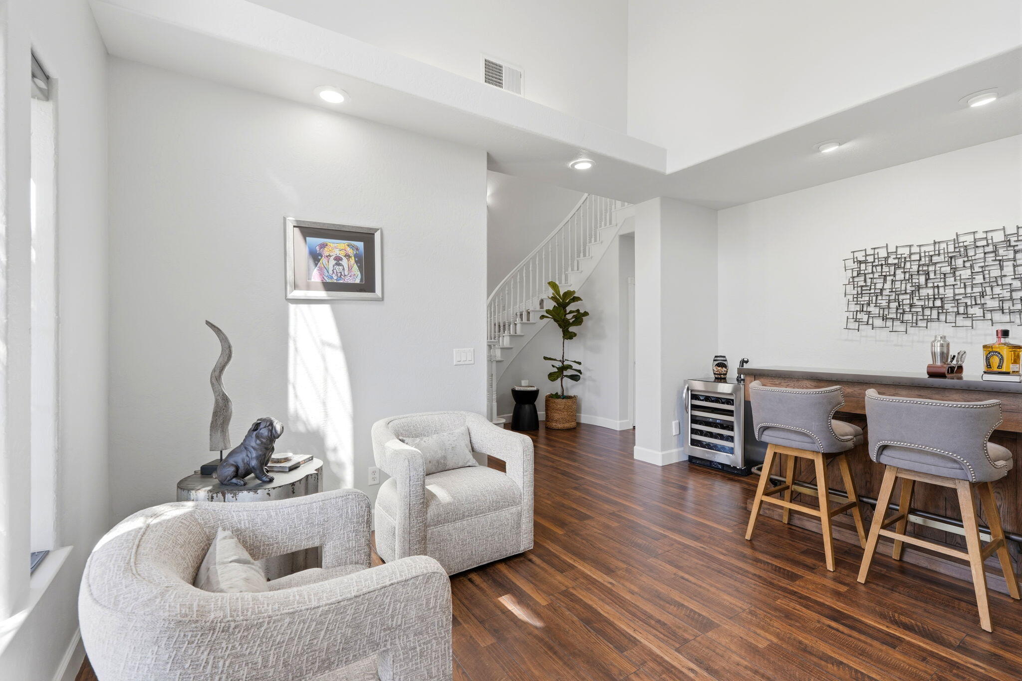 5036 Lakewood Dr, Visalia, CA 93291