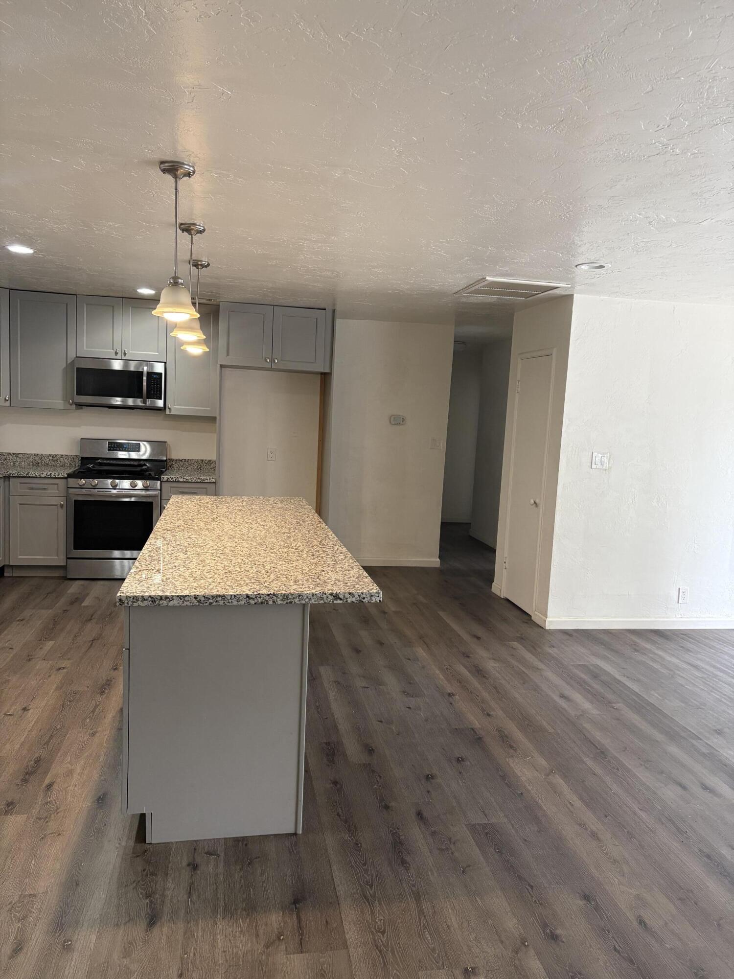 507 S Linda Vista St, Visalia, CA 93277